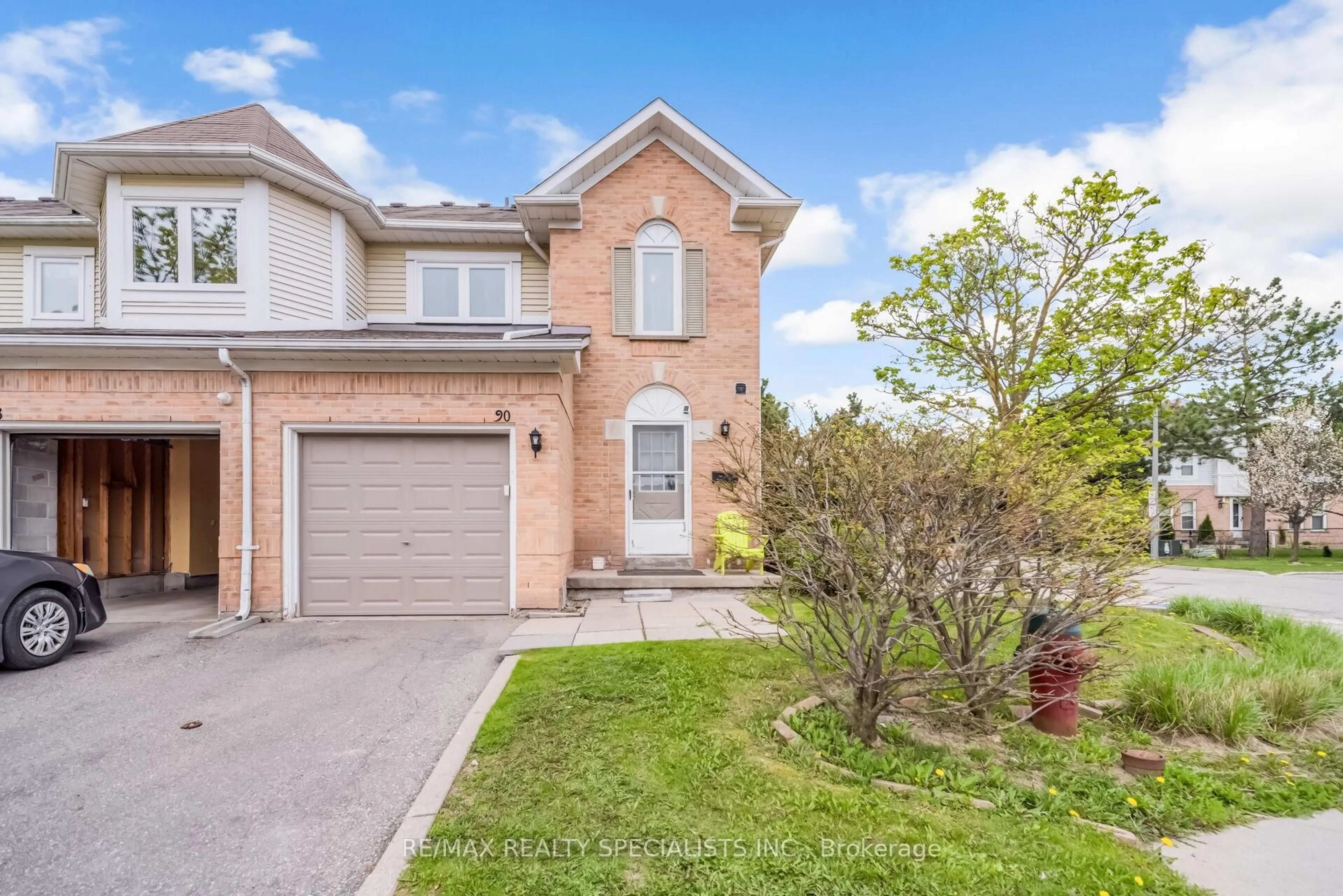 Home with brick exterior material, street for 90 Wickstead St, Brampton Ontario L6R 1N8