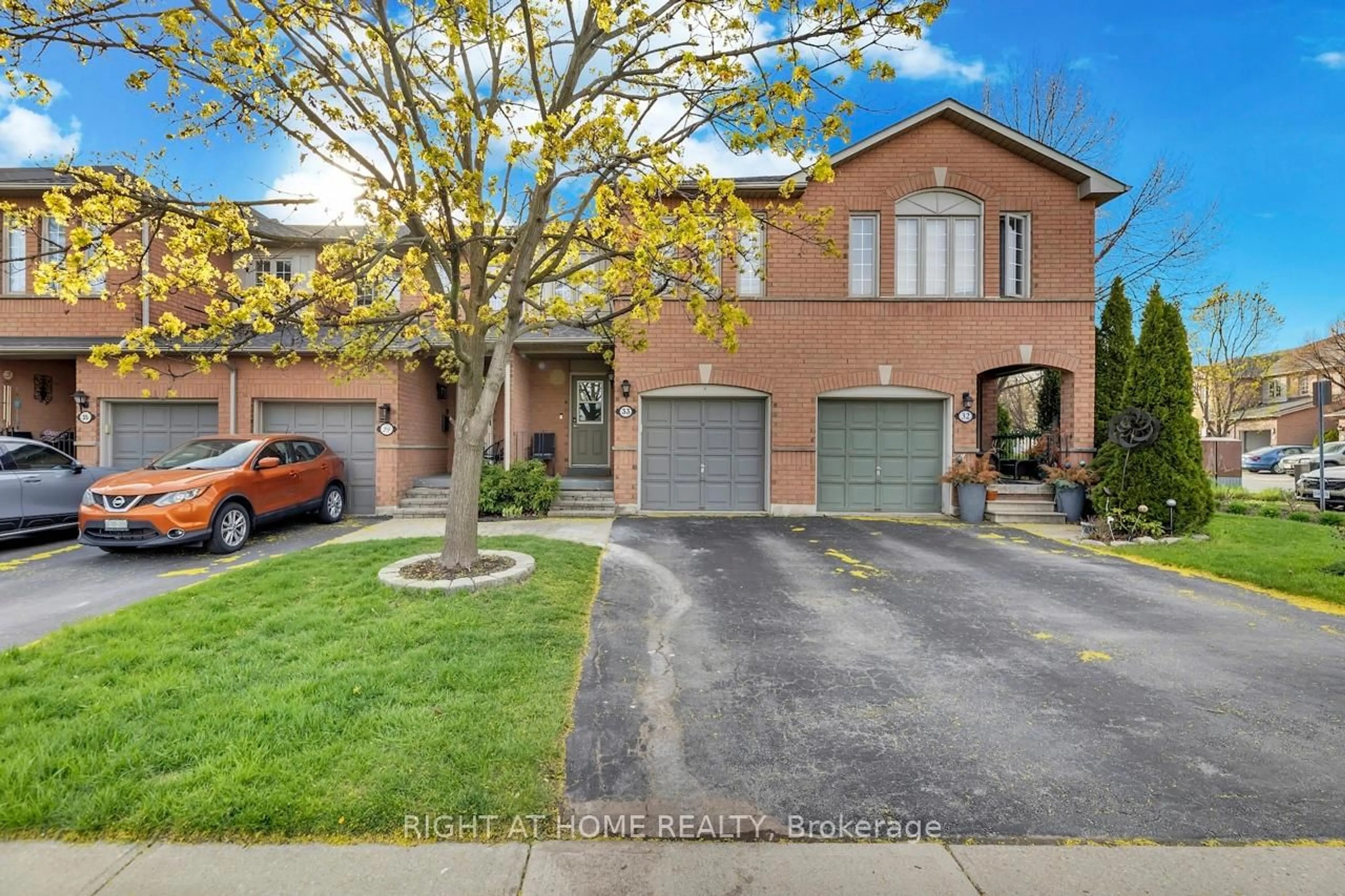 Home with brick exterior material, street for 5555 Prince William Dr #33, Burlington Ontario L7L 6P2