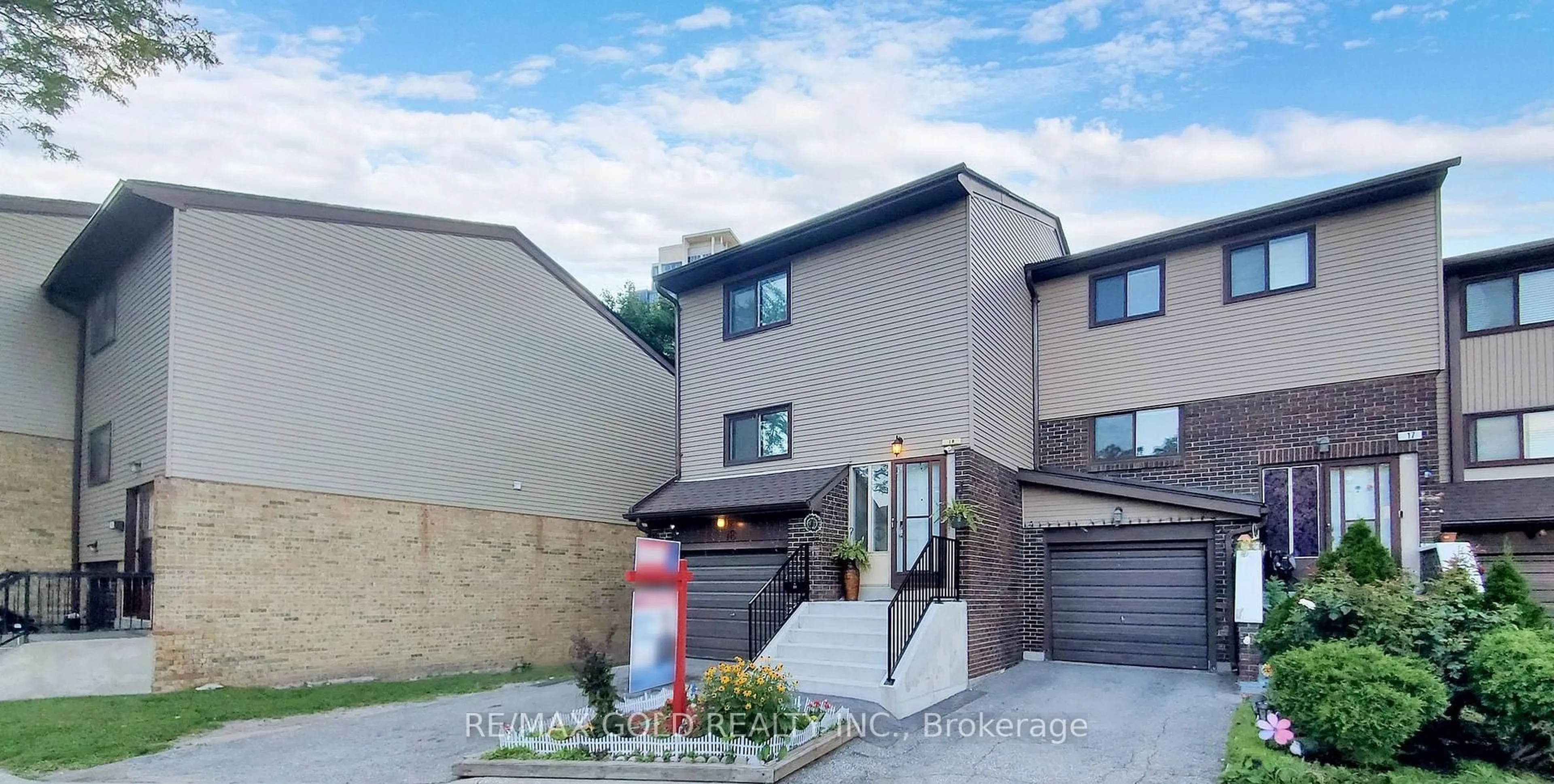 Unknown for 18 Carleton Pl #18, Brampton Ontario L6T 3Z4