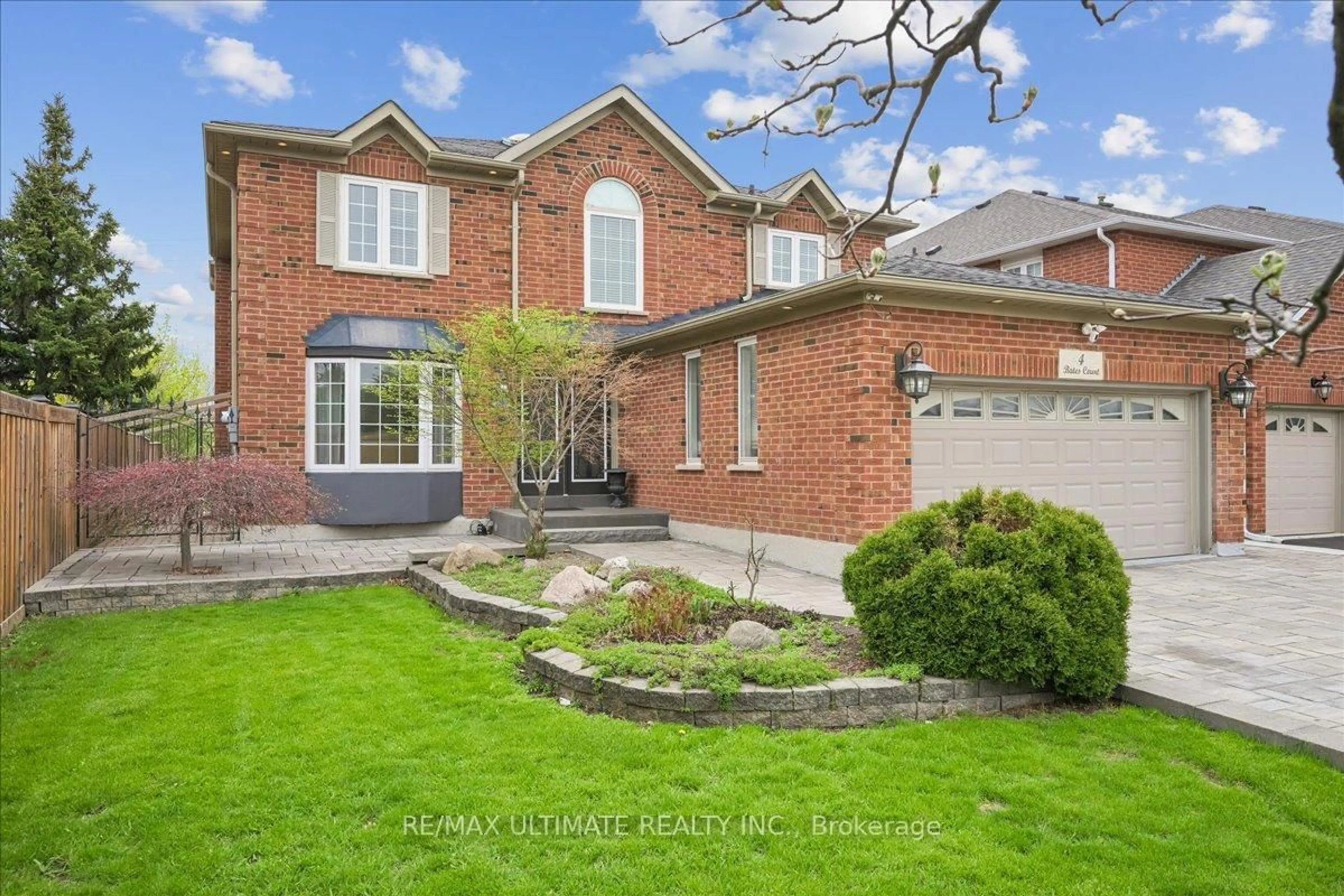 Home with brick exterior material, street for 4 Bates Crt, Brampton Ontario L6X 3E9