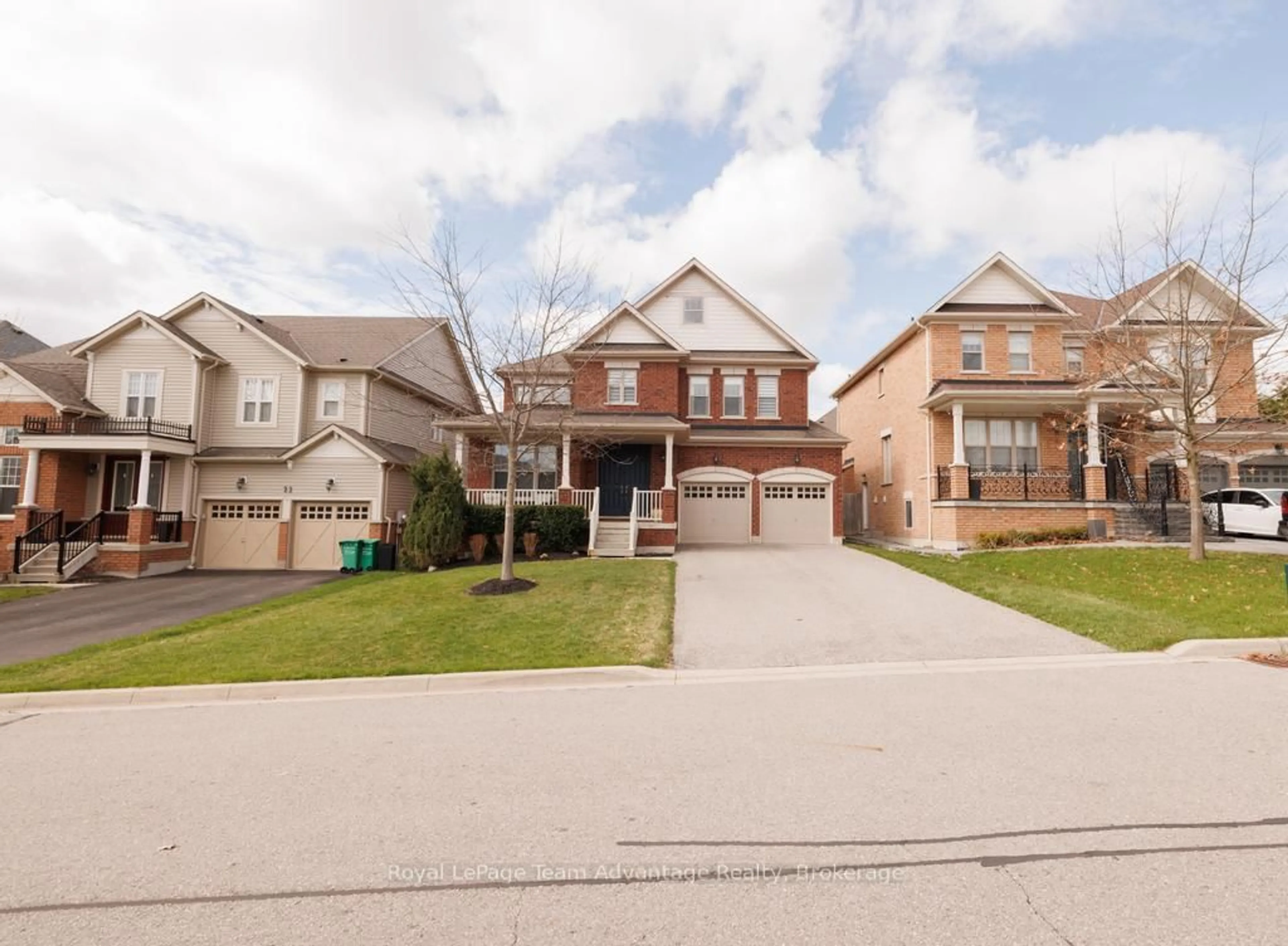Home with brick exterior material, street for 24 Billy Crt, Caledon Ontario L7C 3X3