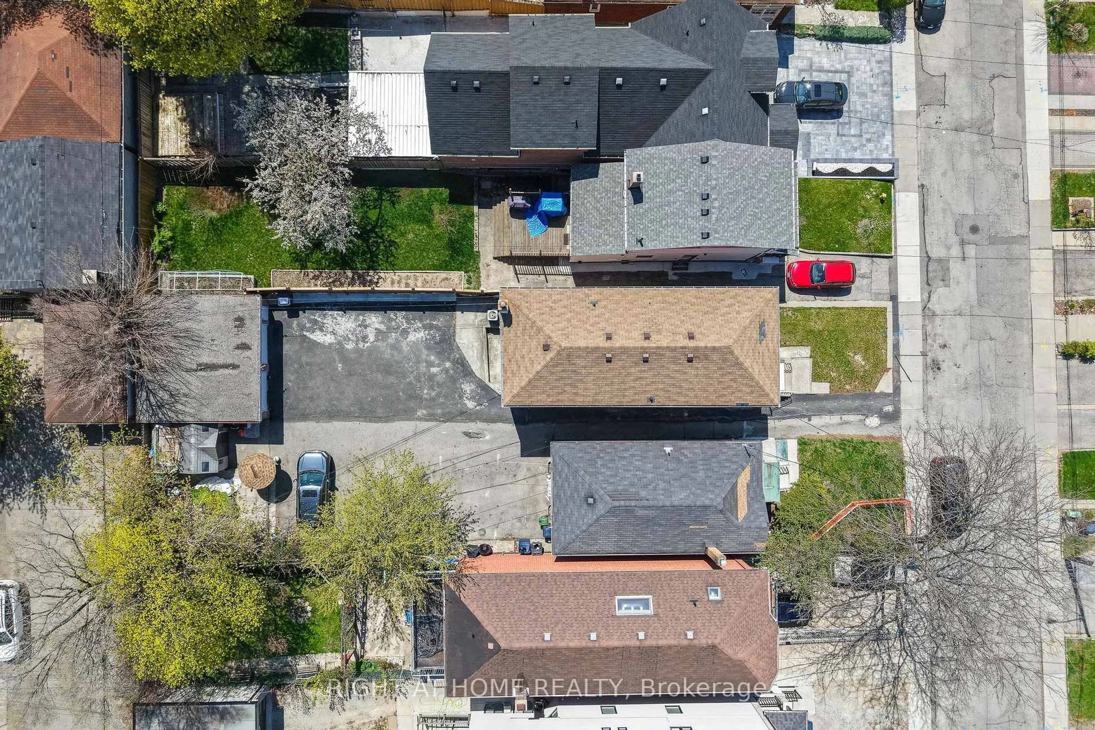 A pic from outside/outdoor area/front of a property/back of a property/a pic from drone, street for 65 Branstone Rd, Toronto Ontario M6E 4E3