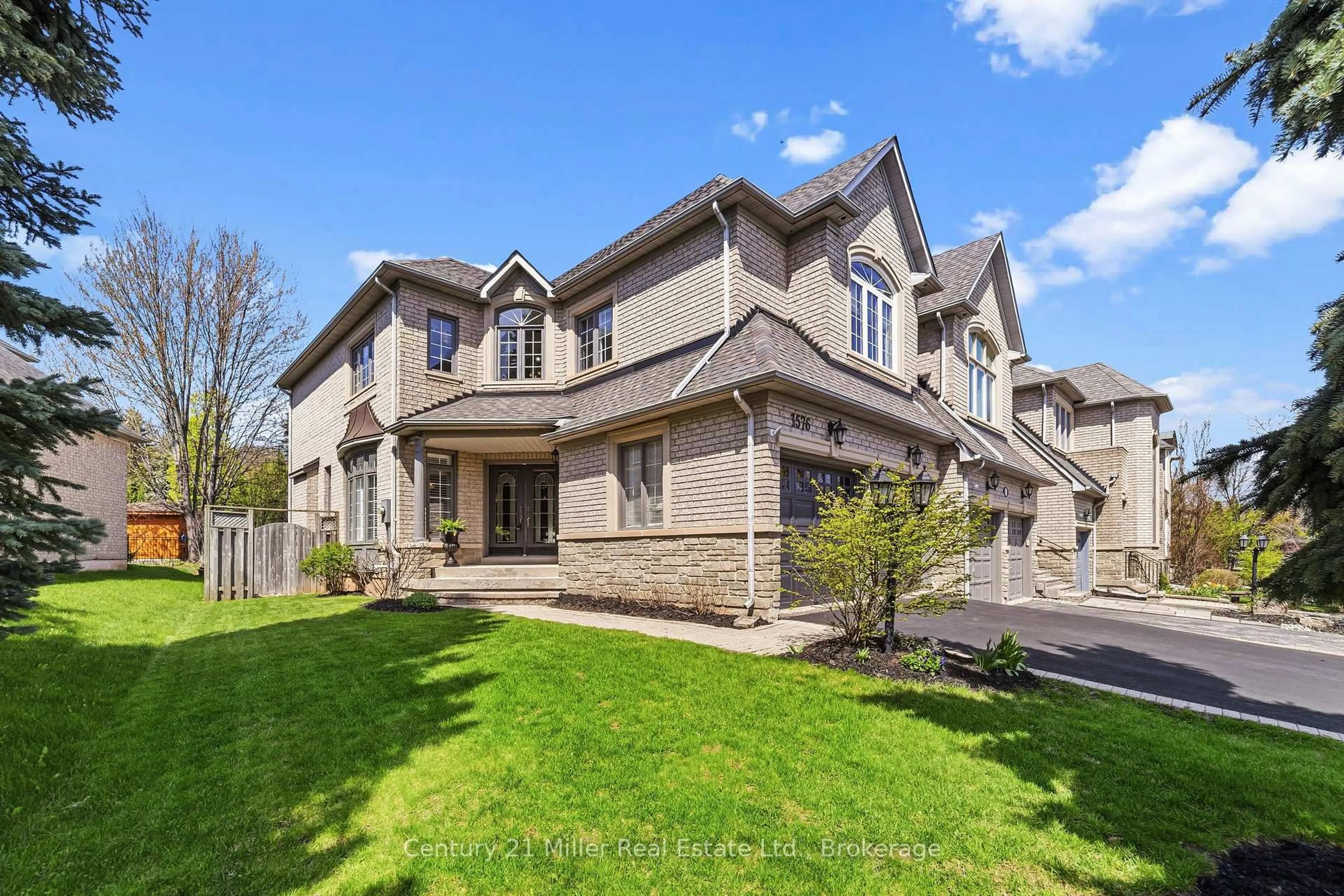 Home with brick exterior material, street for 1576 Bayshire Dr, Oakville Ontario L6H 6L8