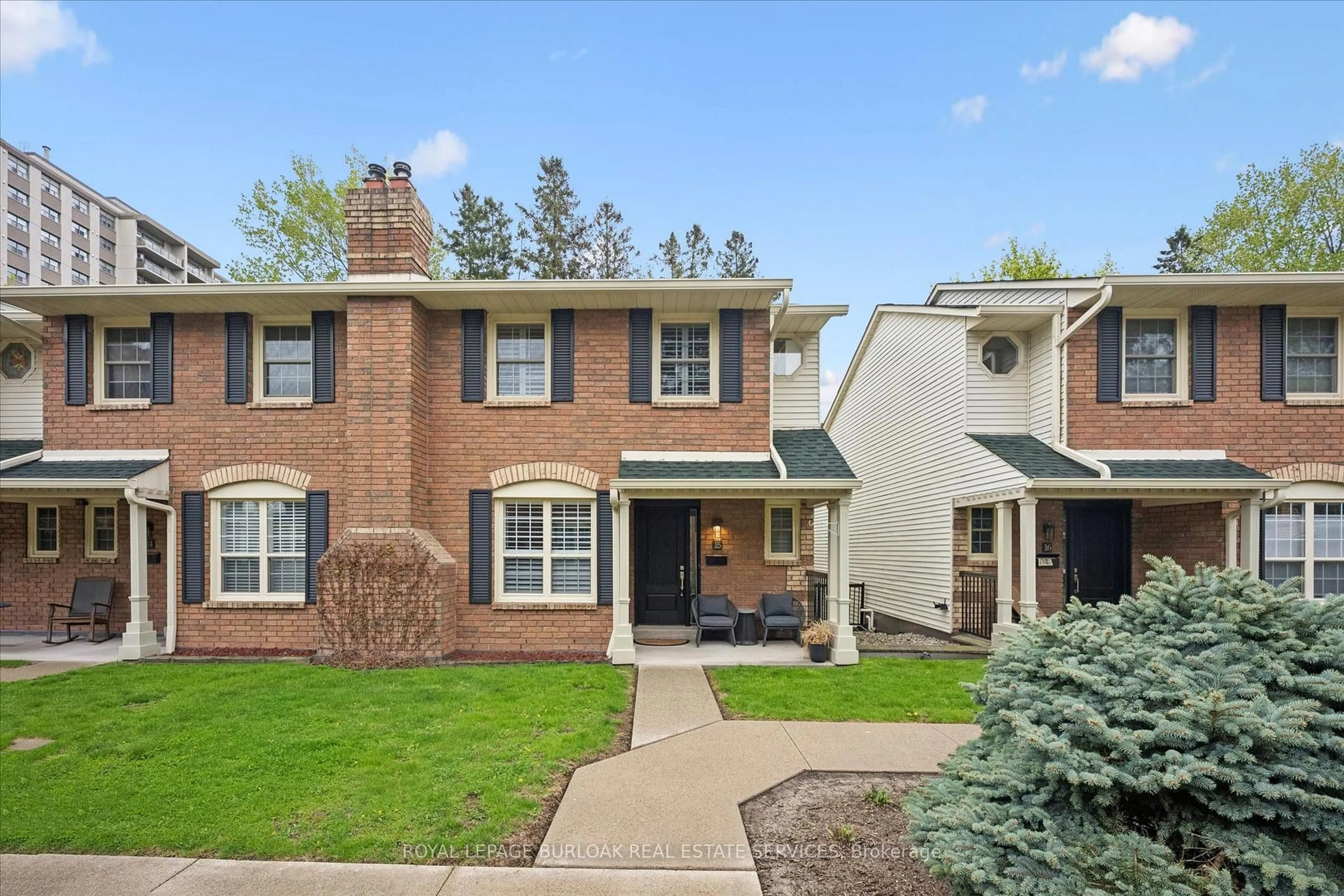 Home with brick exterior material, street for 955 King Rd #15, Burlington Ontario L7T 4J6