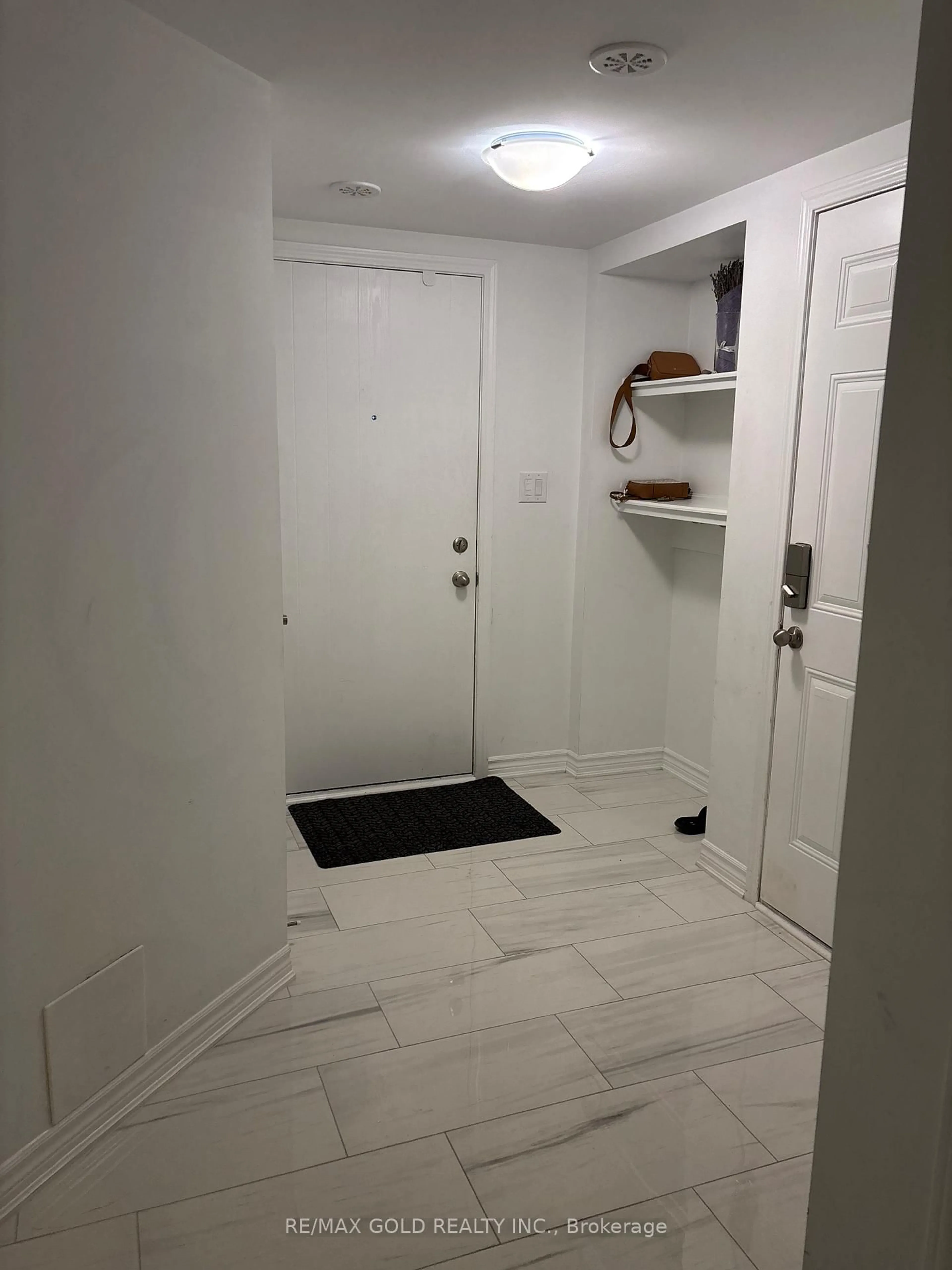 Unknown for 564 Bellflower Crt, Milton Ontario L9E 1E4