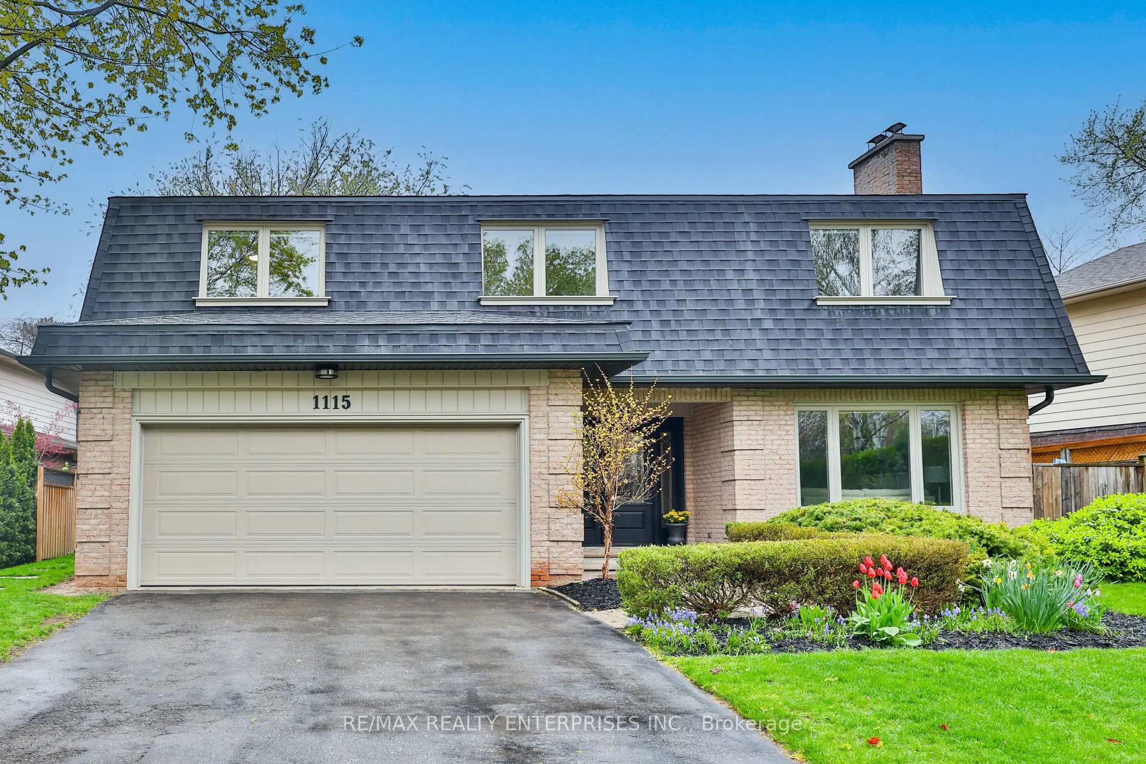 Home with brick exterior material, street for 1115 Talka Crt, Mississauga Ontario L5C 1B1