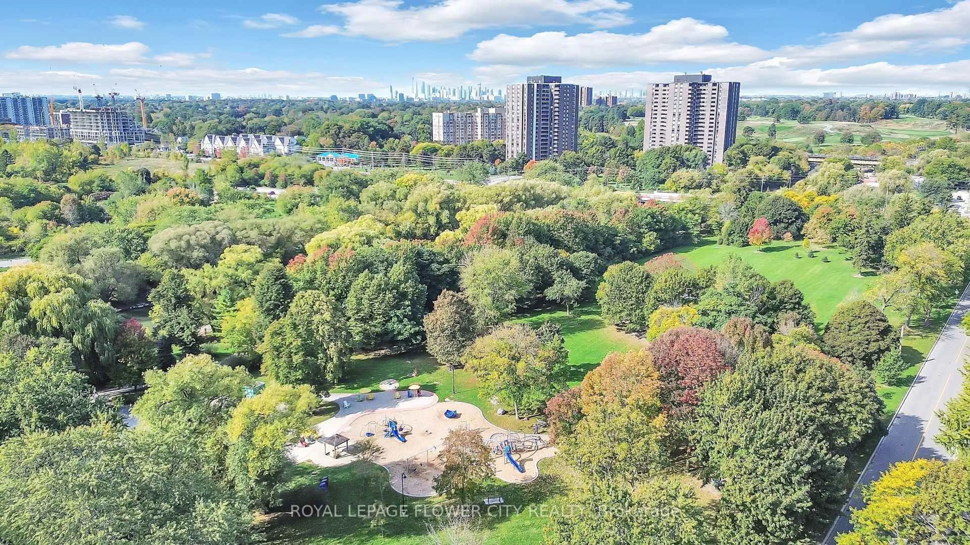 A pic from outside/outdoor area/front of a property/back of a property/a pic from drone, city buildings view from balcony for 1535 Lakeshore Rd #305, Mississauga Ontario L5E 3E2