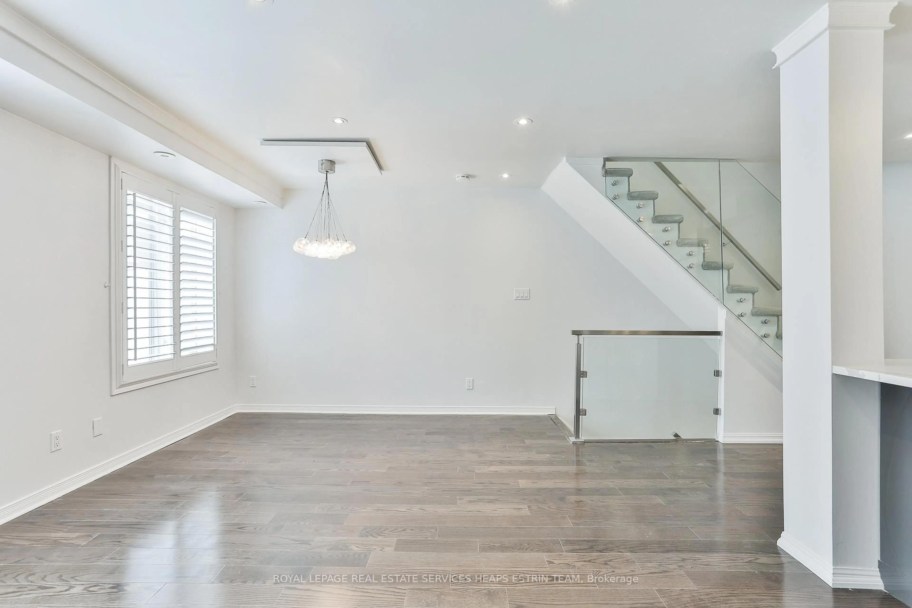 Unknown for 50 Joe Shuster Way #215, Toronto Ontario M6K 1Y8