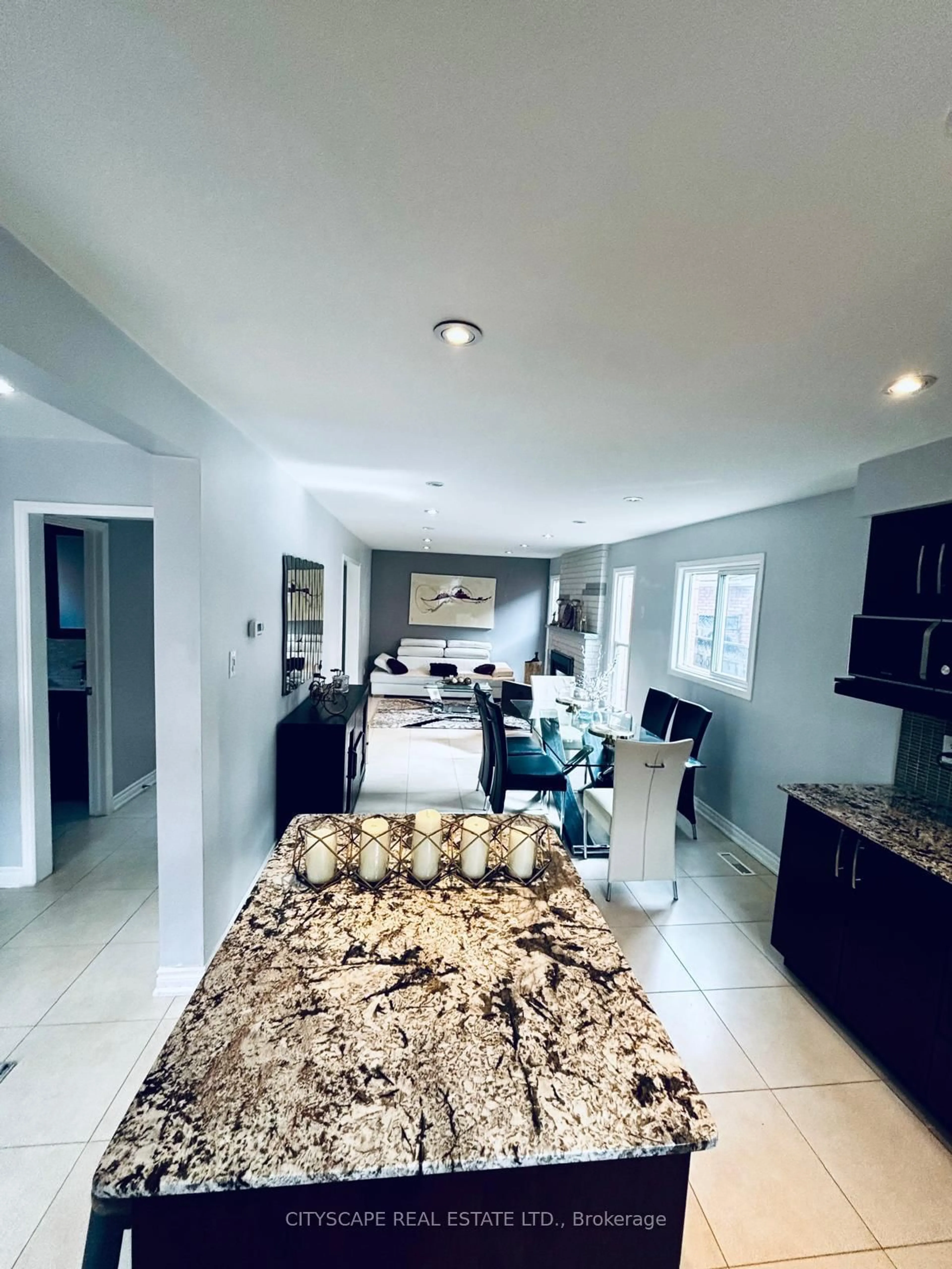 A pic of a room for 4233 Radisson Cres, Mississauga Ontario L5M 4M1