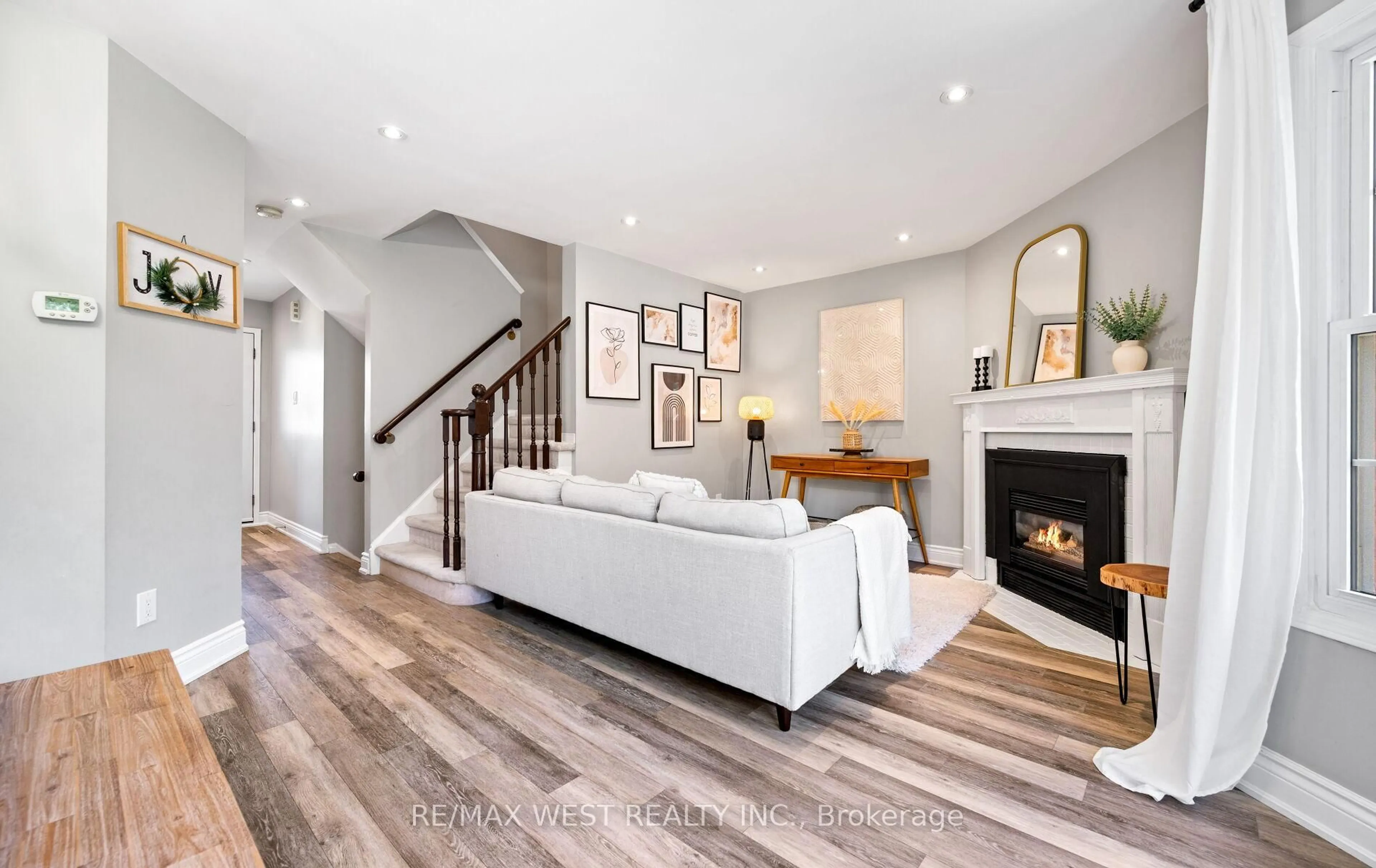 Unknown for 2935 Headon Forest Dr ##16, Burlington Ontario L7M 3Z7