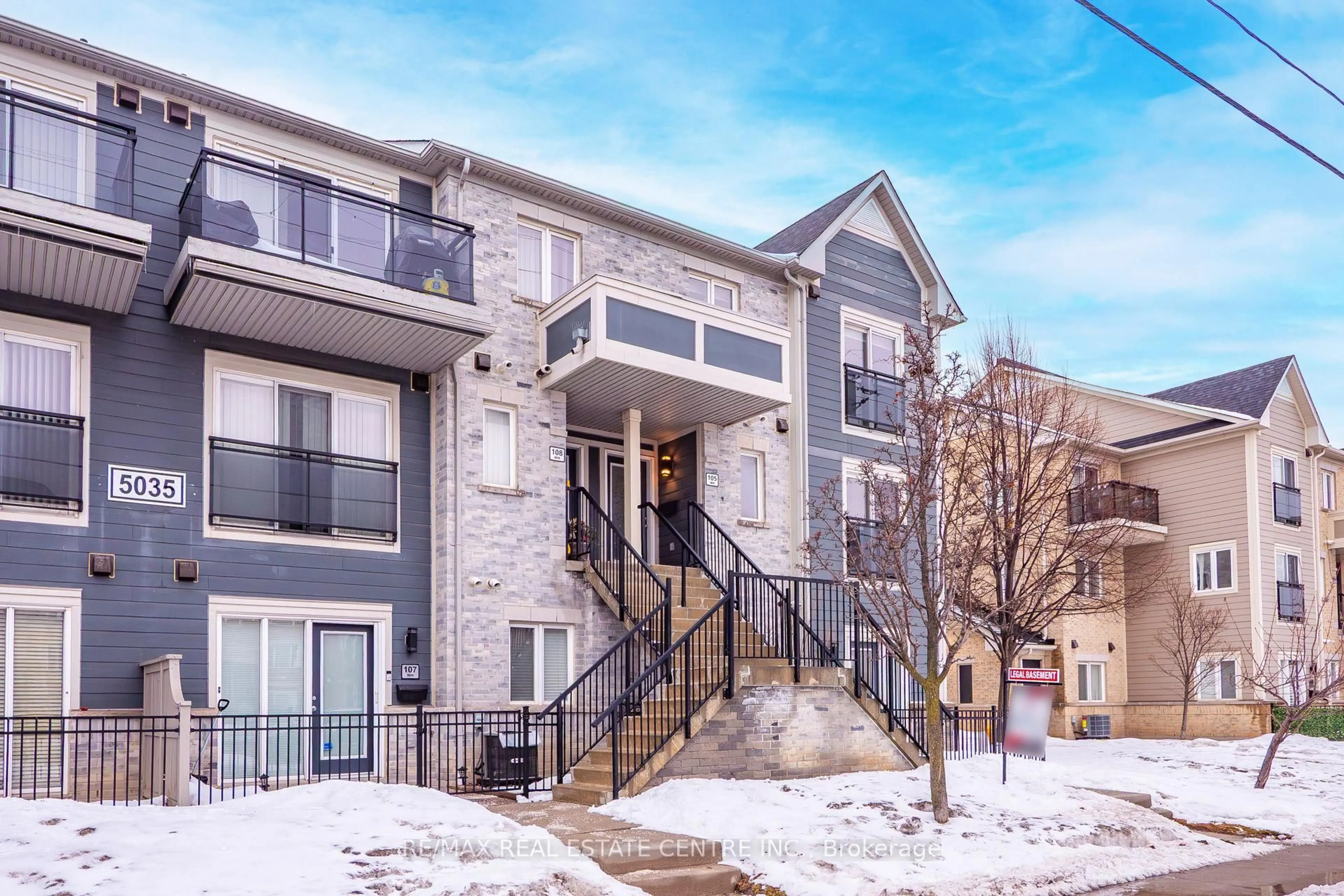 Patio, unknown for 5035 Oscar Peterson Blvd #105, Mississauga Ontario L5M 0P4