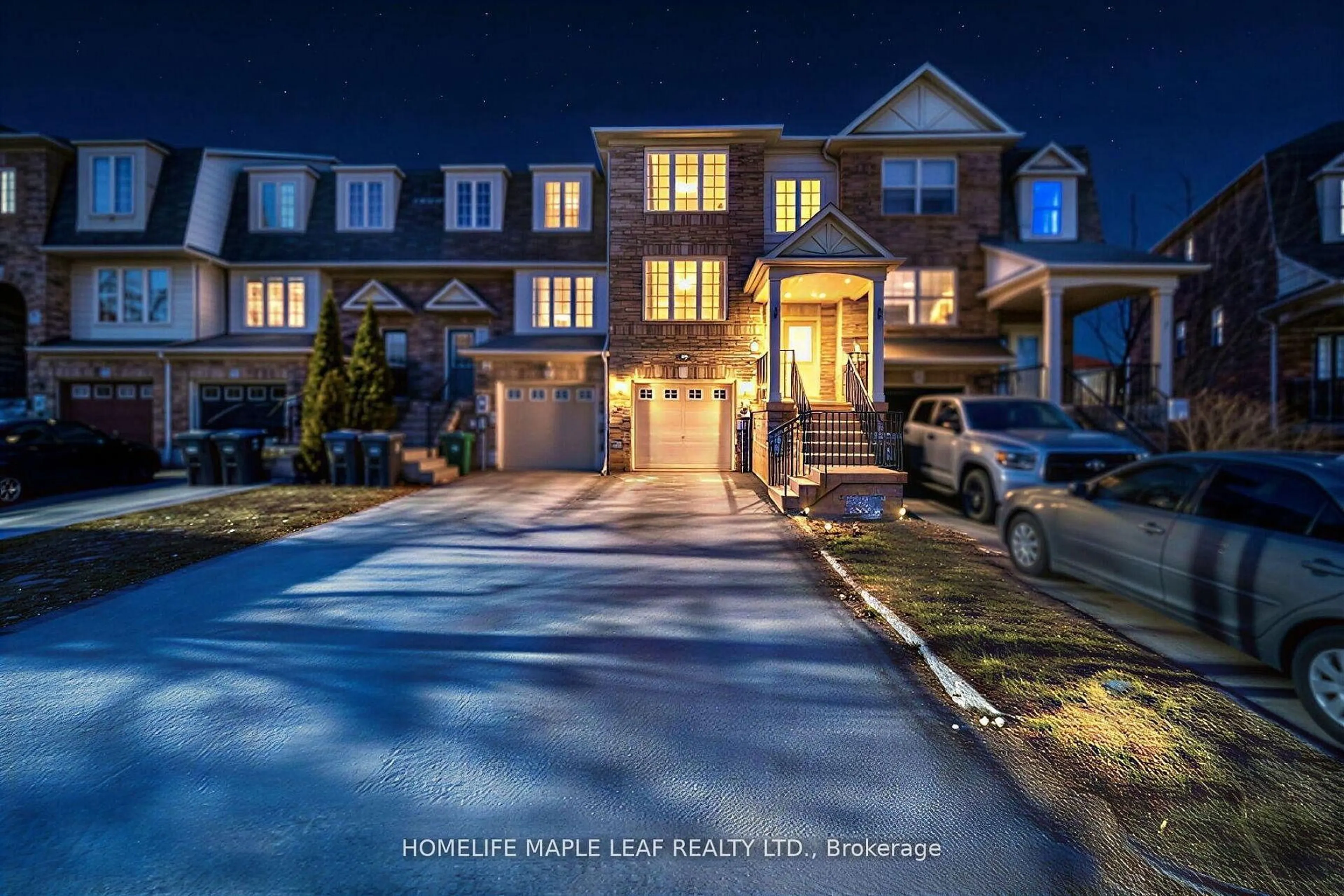 Home with brick exterior material, street for 103 Dunlop Crt, Brampton Ontario L6X 5A6
