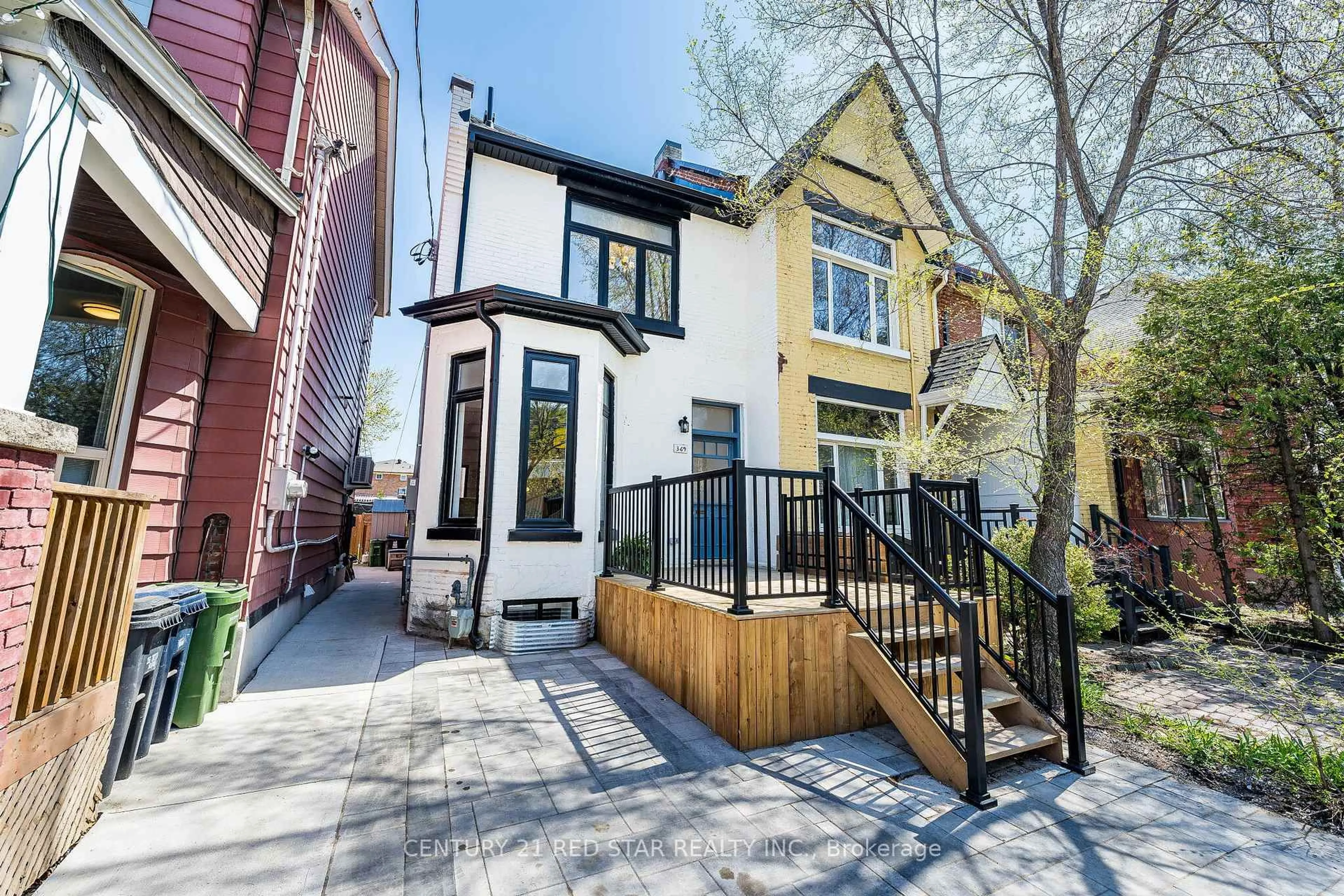Home with brick exterior material, street for 369 Pacific Ave, Toronto Ontario M6P 2R2