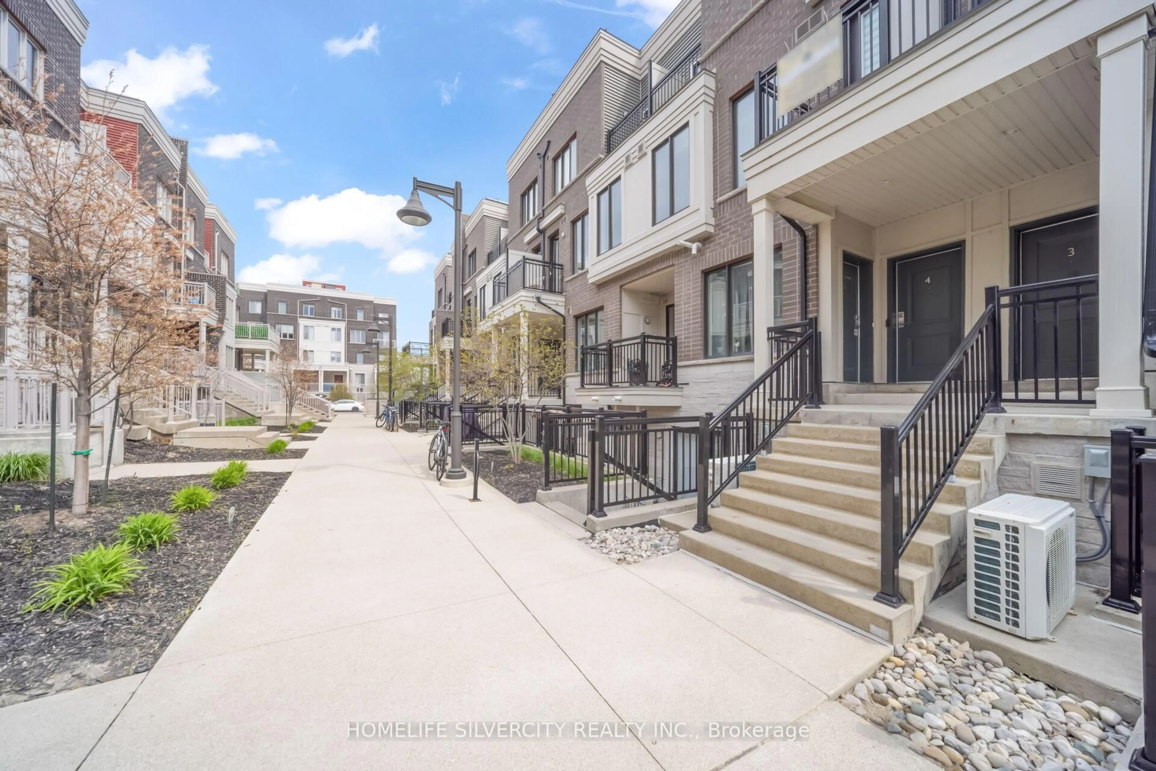 Patio, street for 130 Long Branch Ave #4, Toronto Ontario M8W 0B1