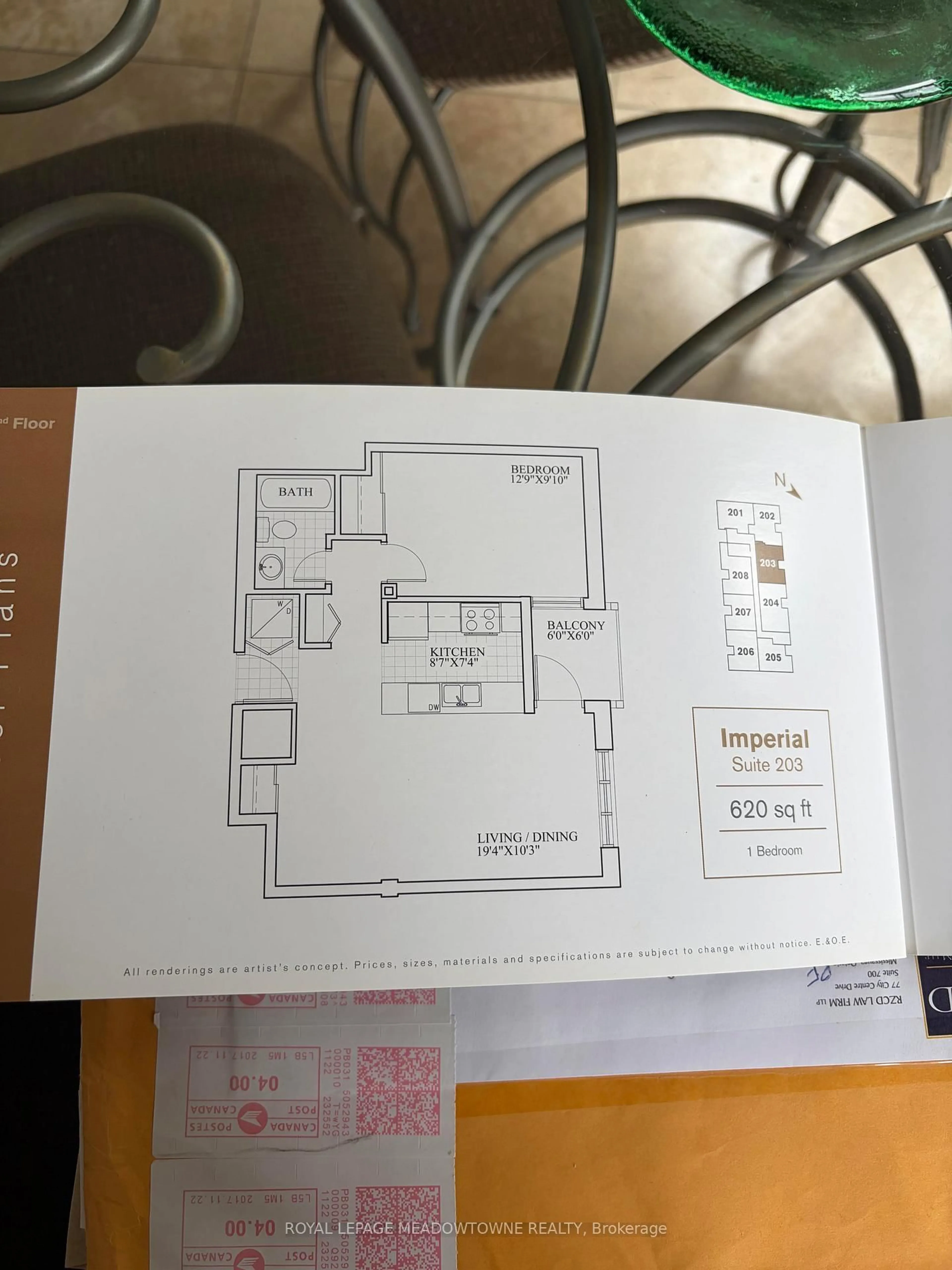 Floor plan for 215 Broadway St #203, Mississauga Ontario L5M 1J1
