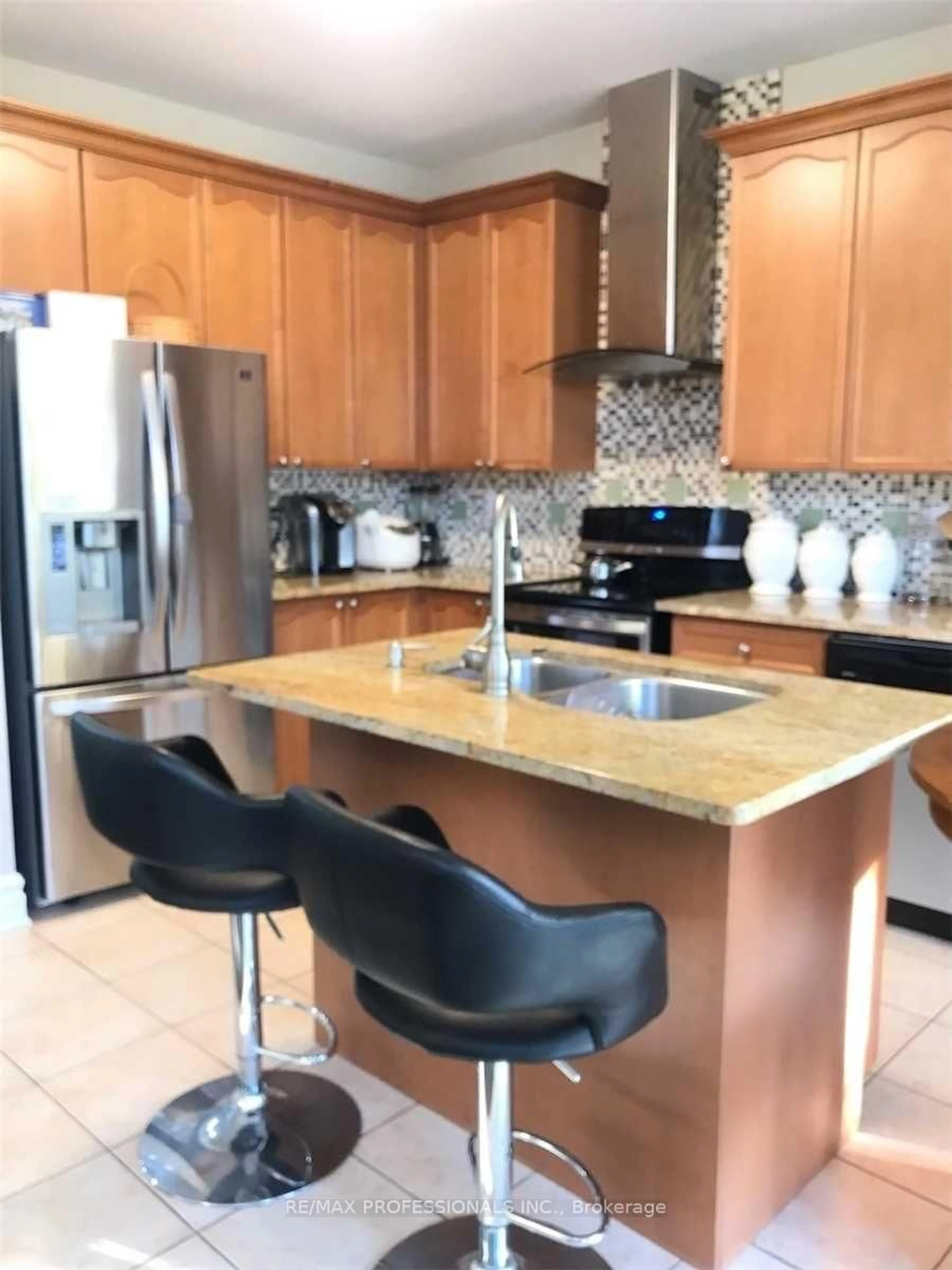 Unknown for 3895 Henrietta Way, Mississauga Ontario L5M 7Y4