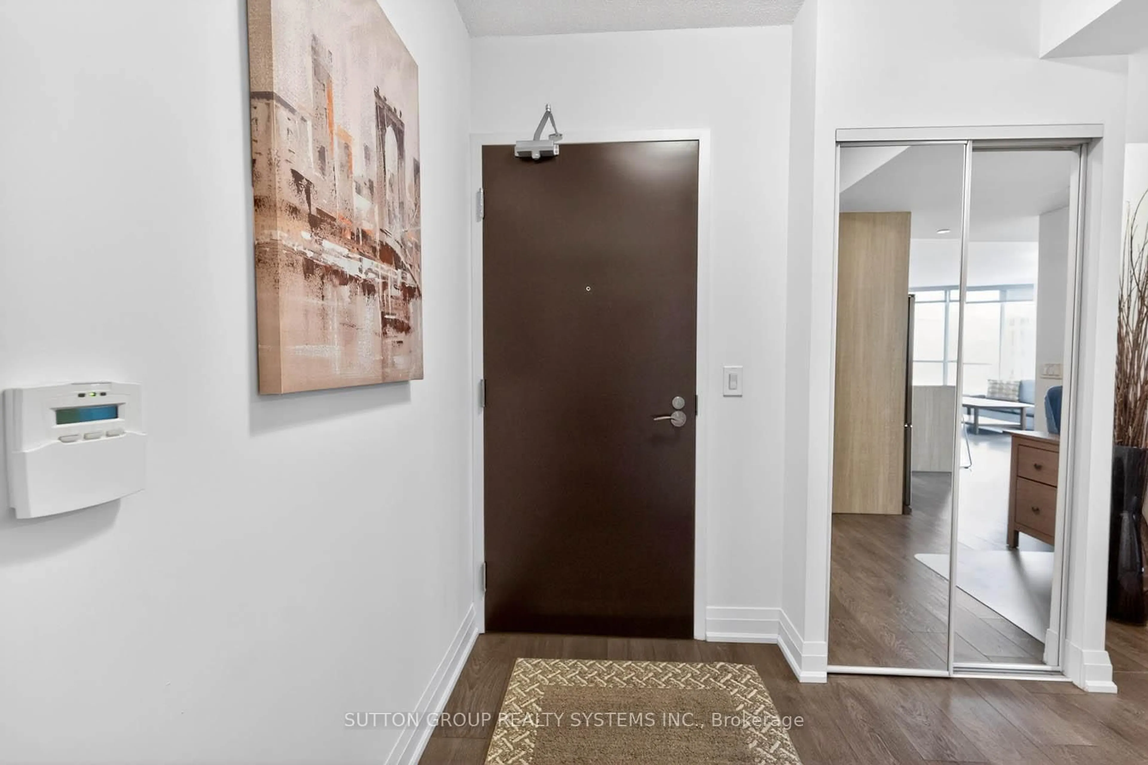 Indoor entryway for 9 Valhalla Inn Rd #2504, Toronto Ontario M9B 0B2