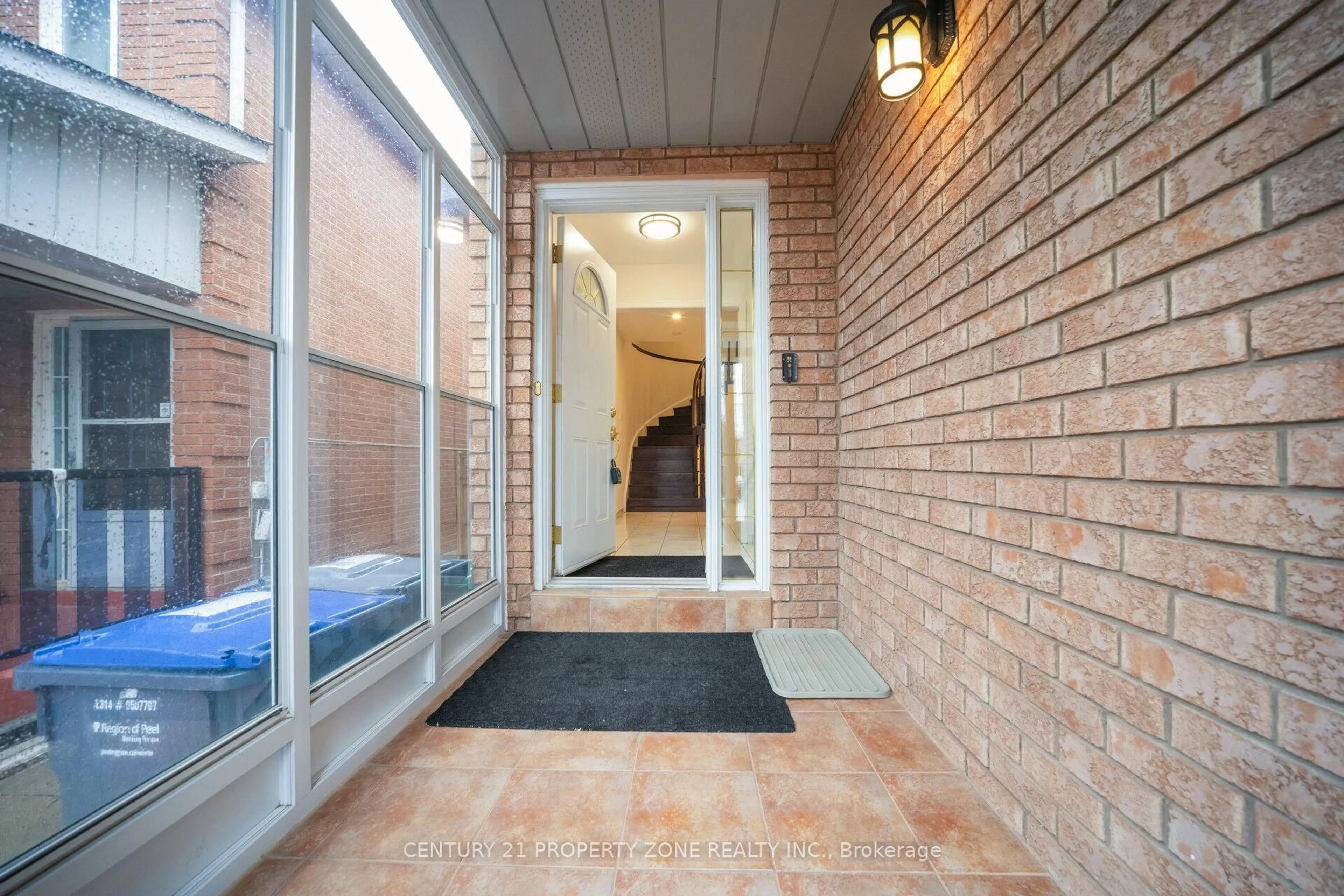Unknown for 160 Torrance Woods, Brampton Ontario L6Y 4K2