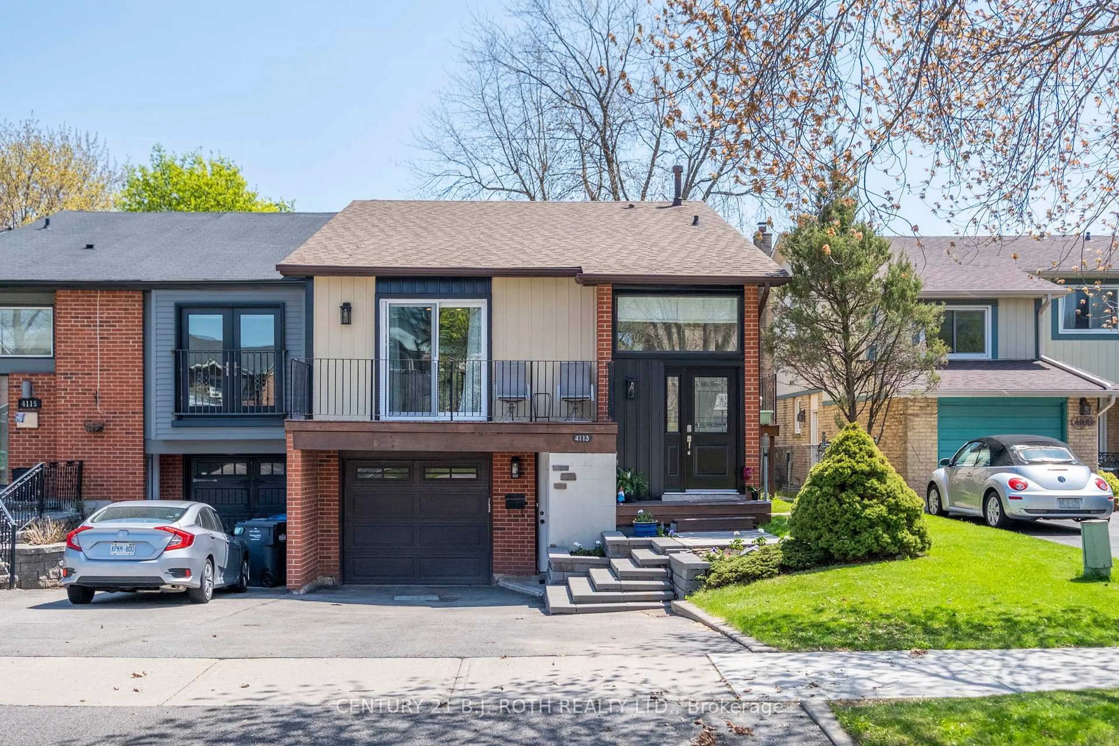 Home with brick exterior material, street for 4113 Taffey Cres, Mississauga Ontario L5L 2A6