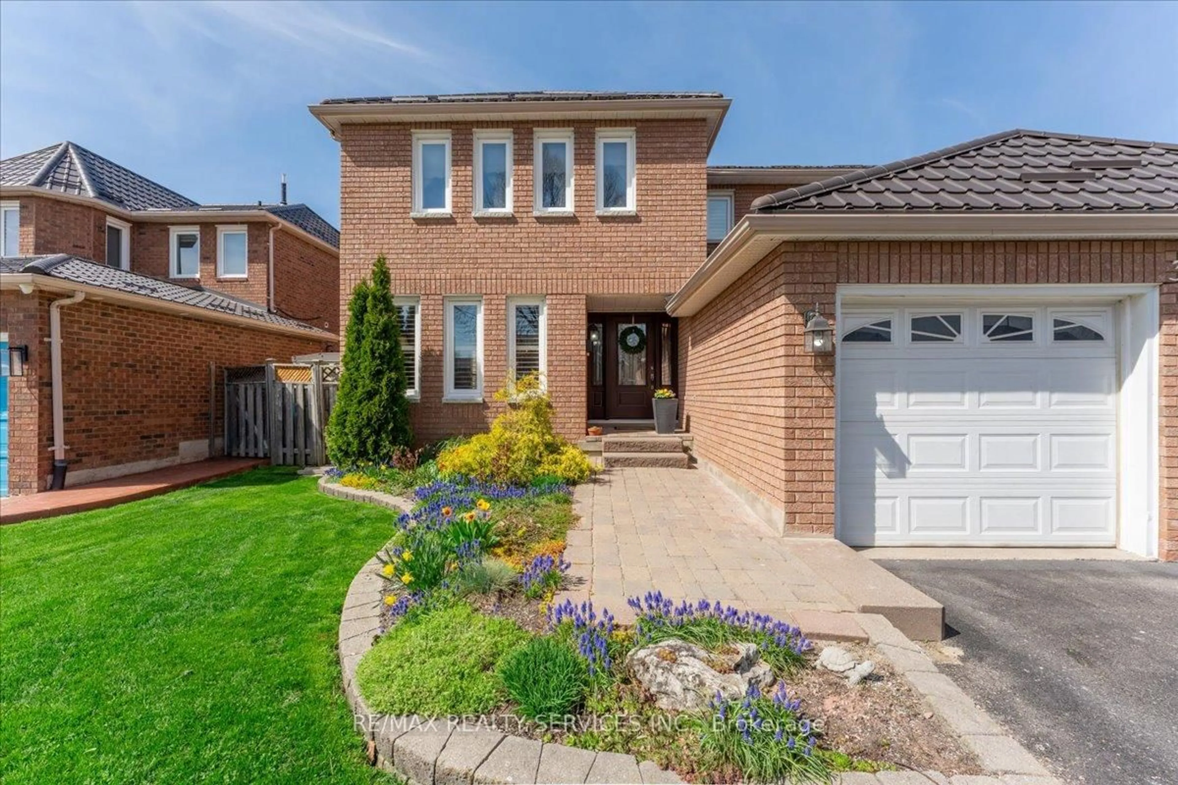 Home with brick exterior material, street for 36 Brydon Cres, Brampton Ontario L6X 3H2