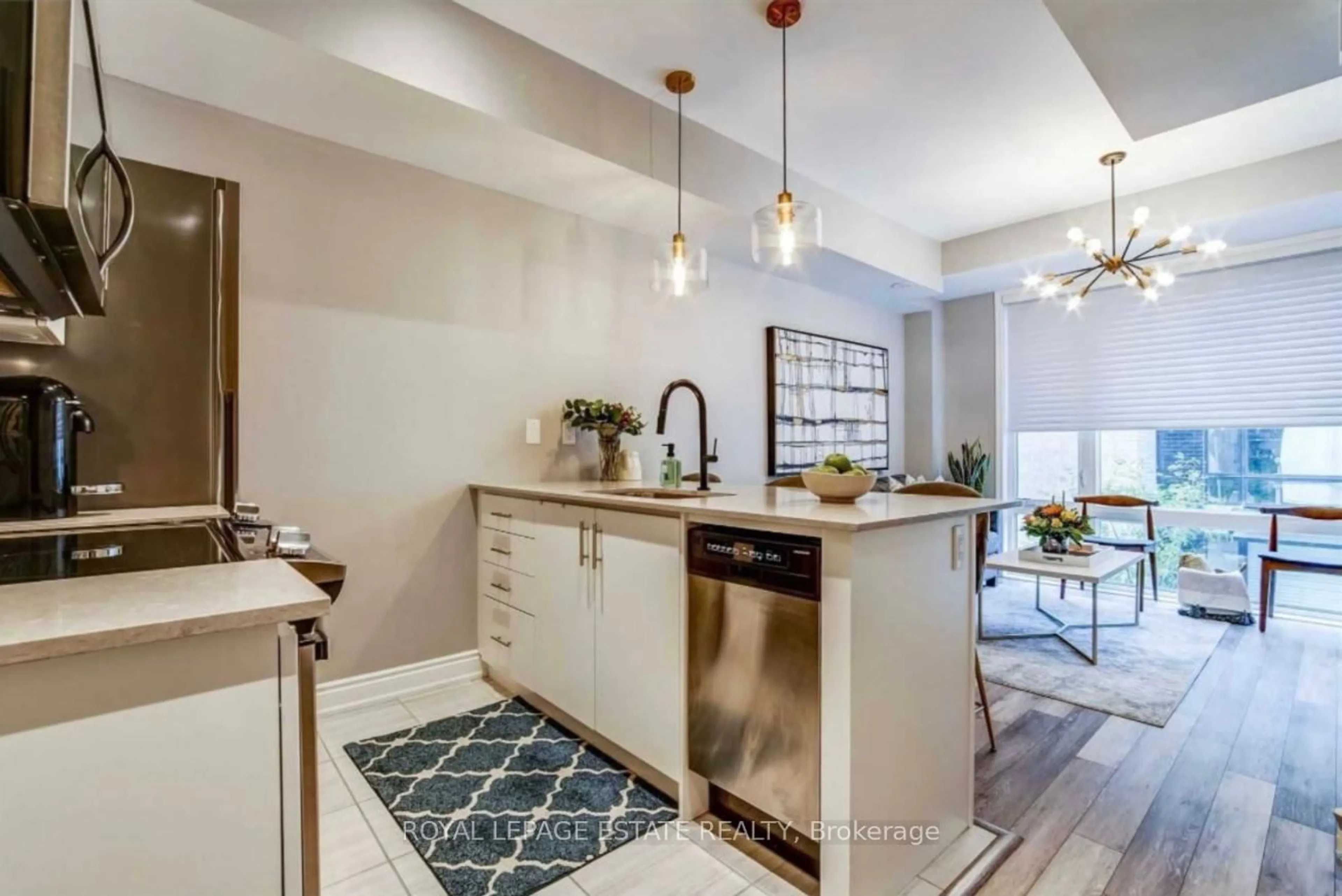 Open concept kitchen, ceramic/tile floor for 28 Fieldway Rd #66, Toronto Ontario M8Z 0E3