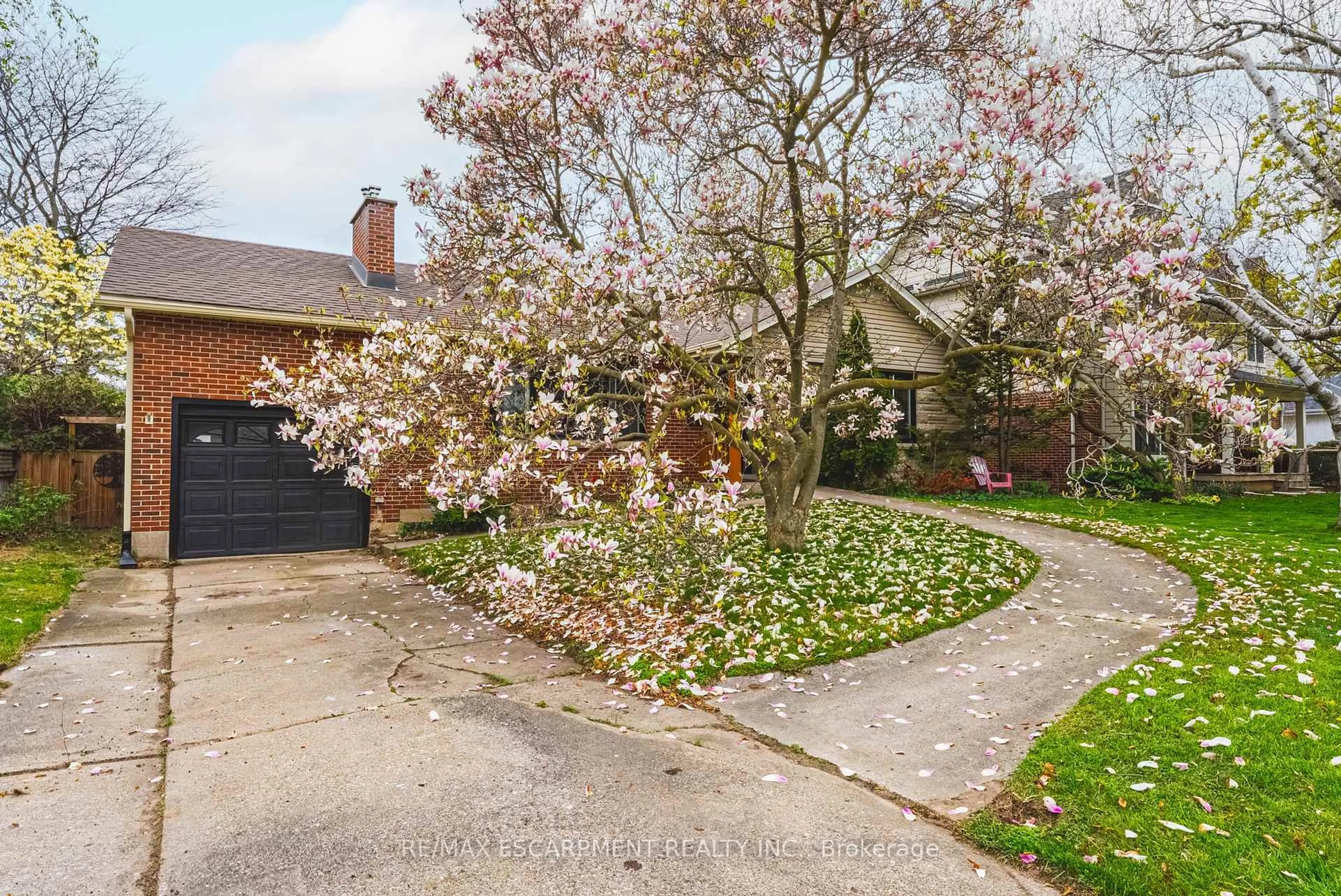Unknown for 2143 Deyncourt Dr, Burlington Ontario L7R 1W2
