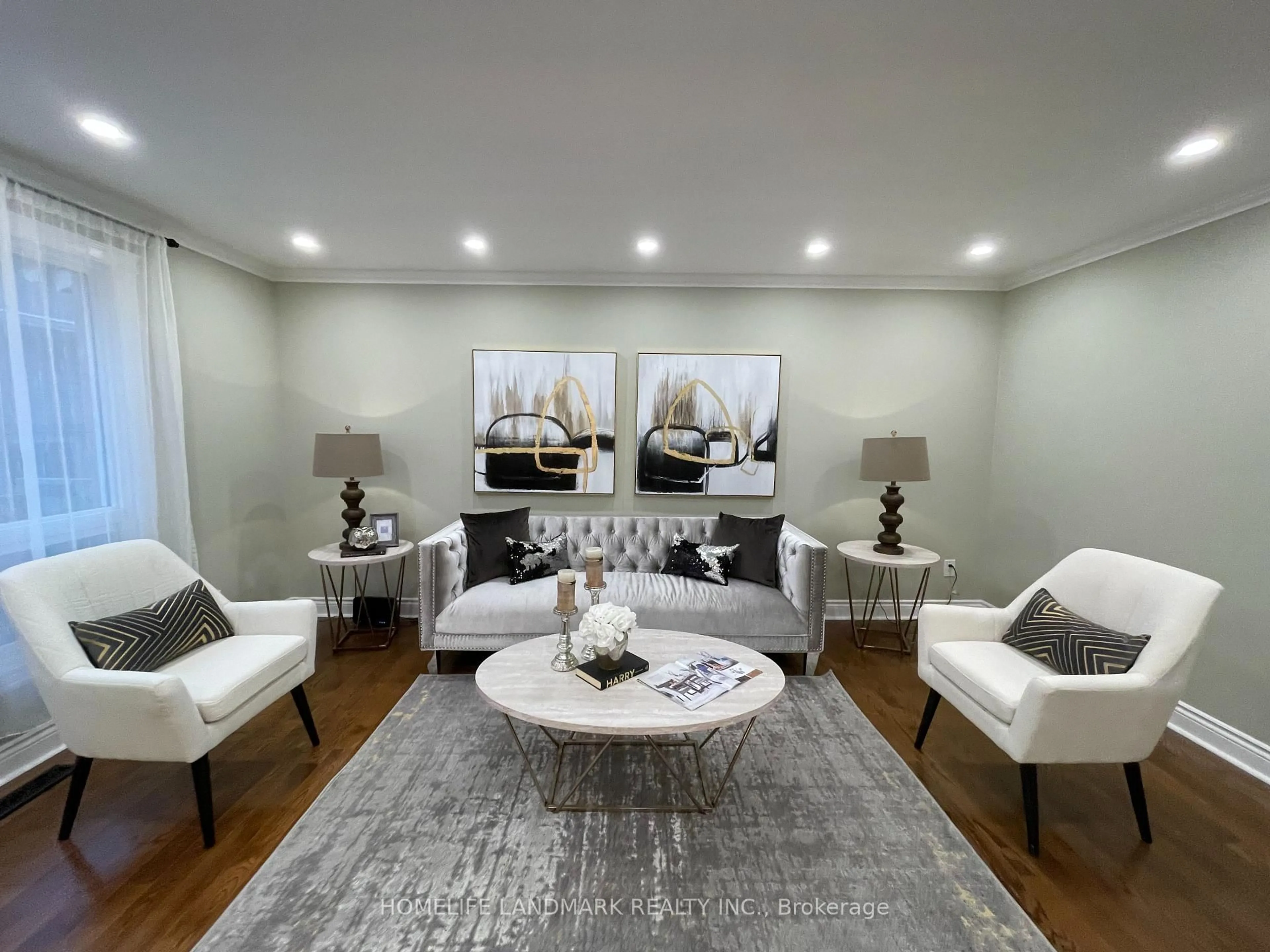 Living room with furniture, unknown for 2105 Folkway Dr, Mississauga Ontario L5L 3G3