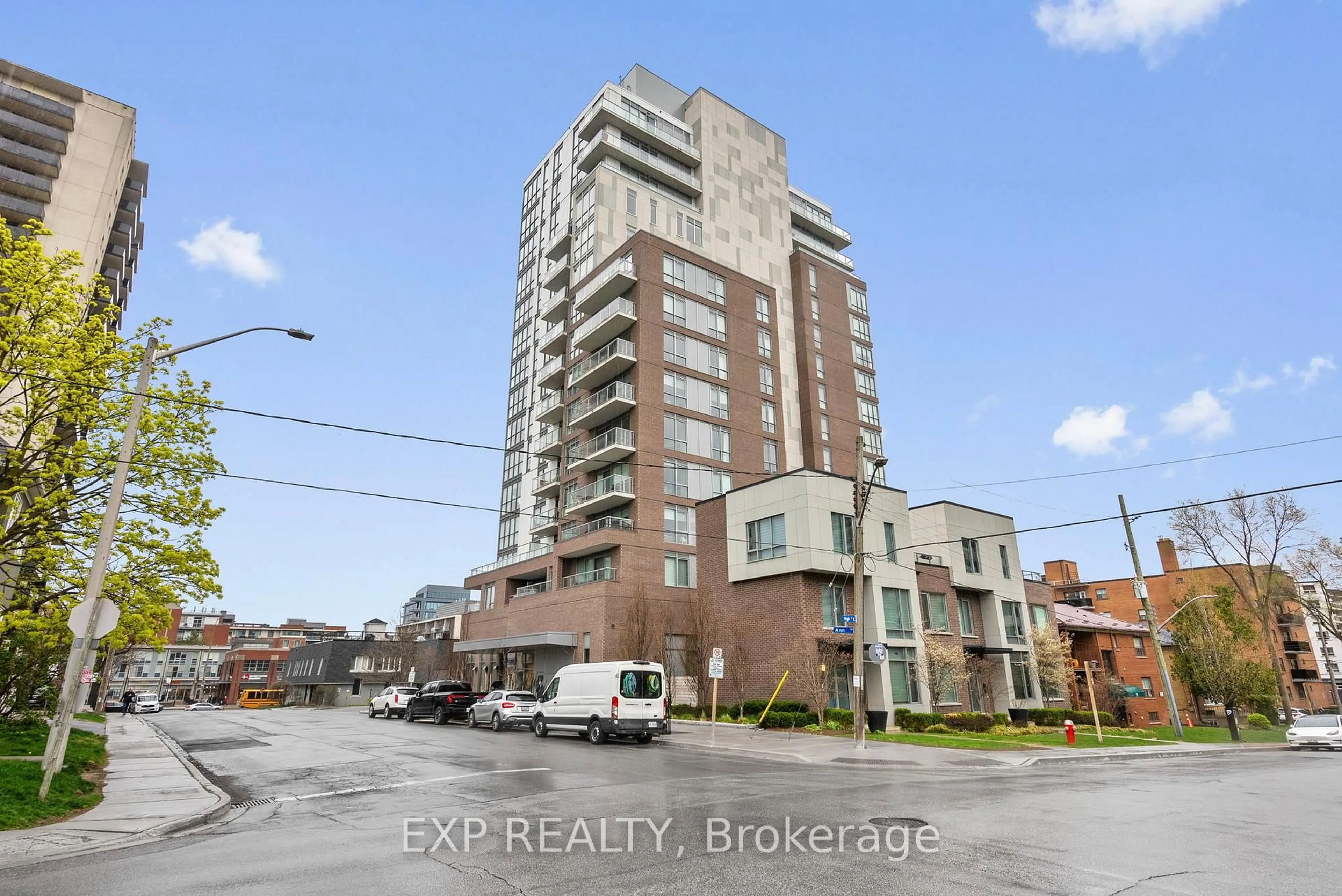 Unknown for 8 Ann St #1201, Mississauga Ontario L5G 3E6