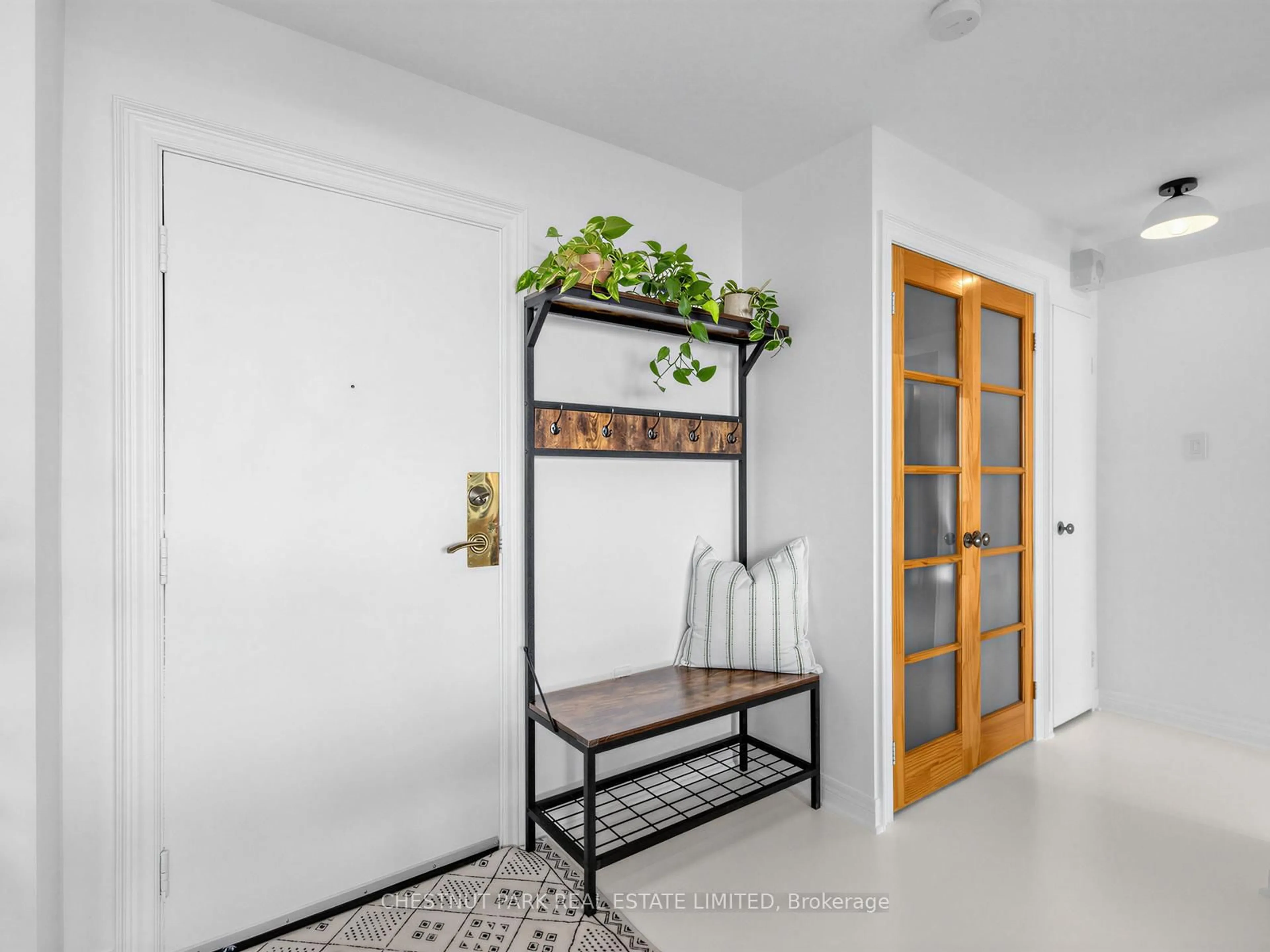 Indoor entryway for 541 Blackthorn Ave #1210, Toronto Ontario M6M 5A6