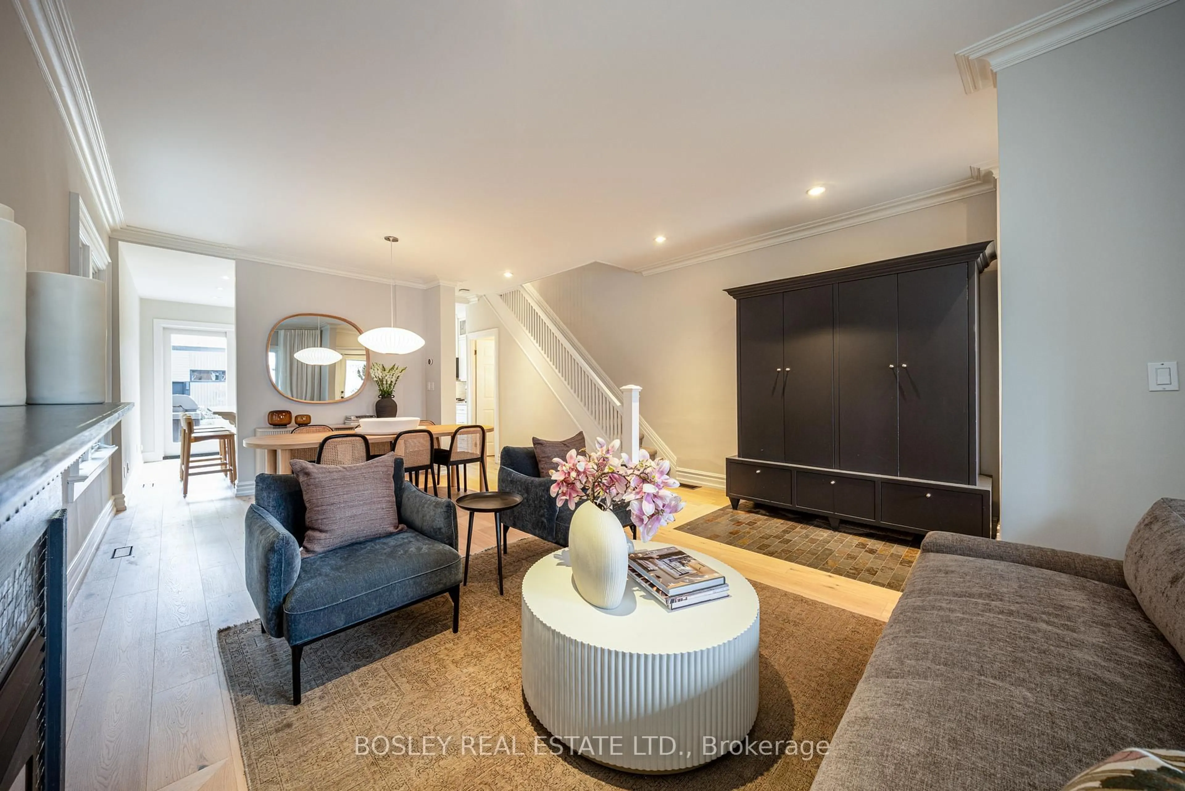 Living room with furniture, unknown for 597 Durie St, Toronto Ontario M6S 3H2