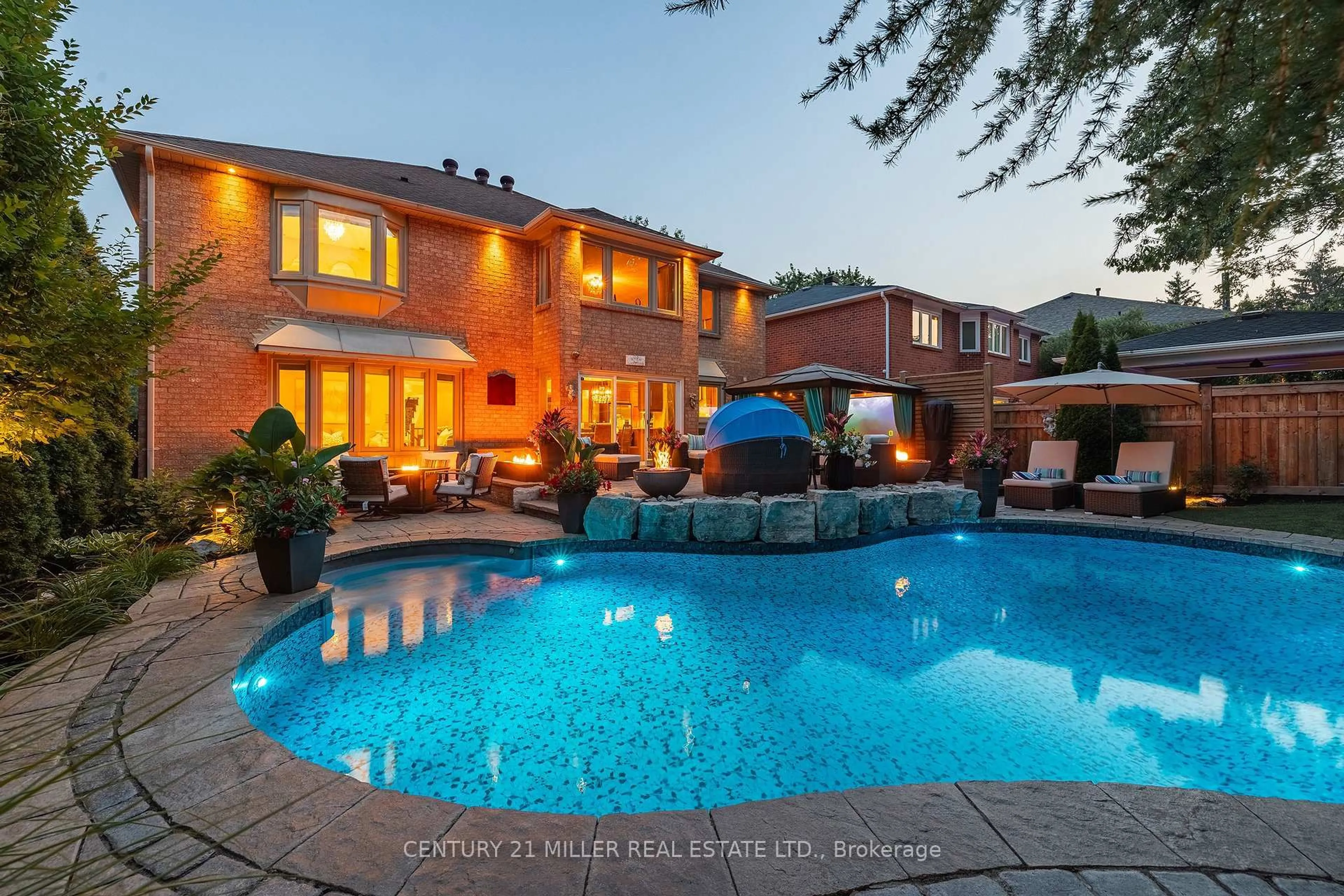 Pool for 1213 Bowman Dr, Oakville Ontario L6M 2T4