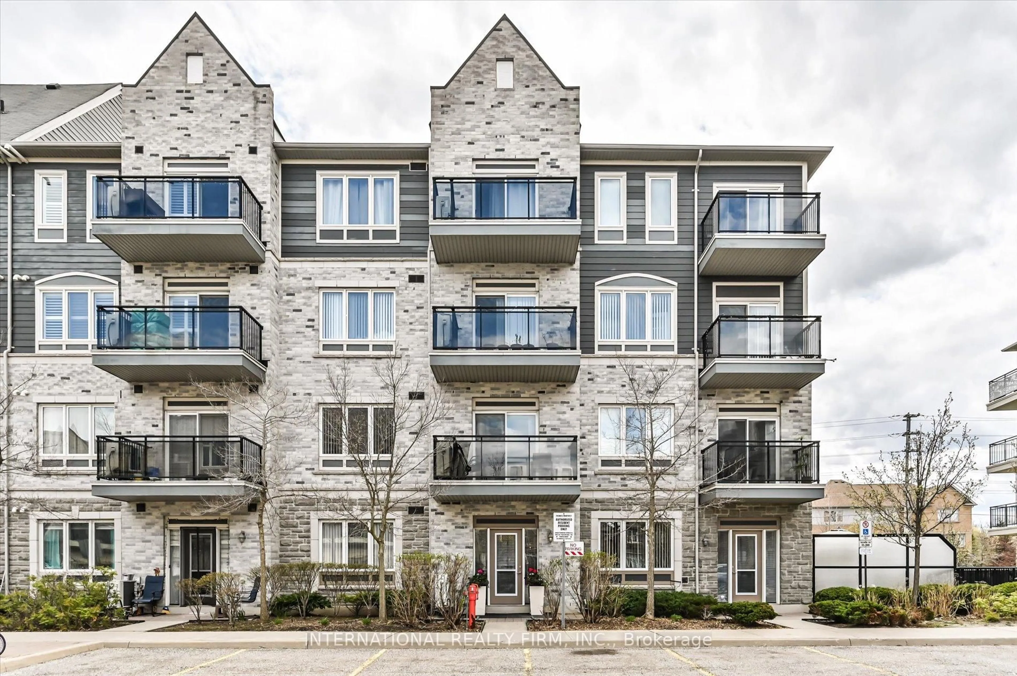Unknown for 3075 Thomas St #111, Mississauga Ontario L5M 0M4