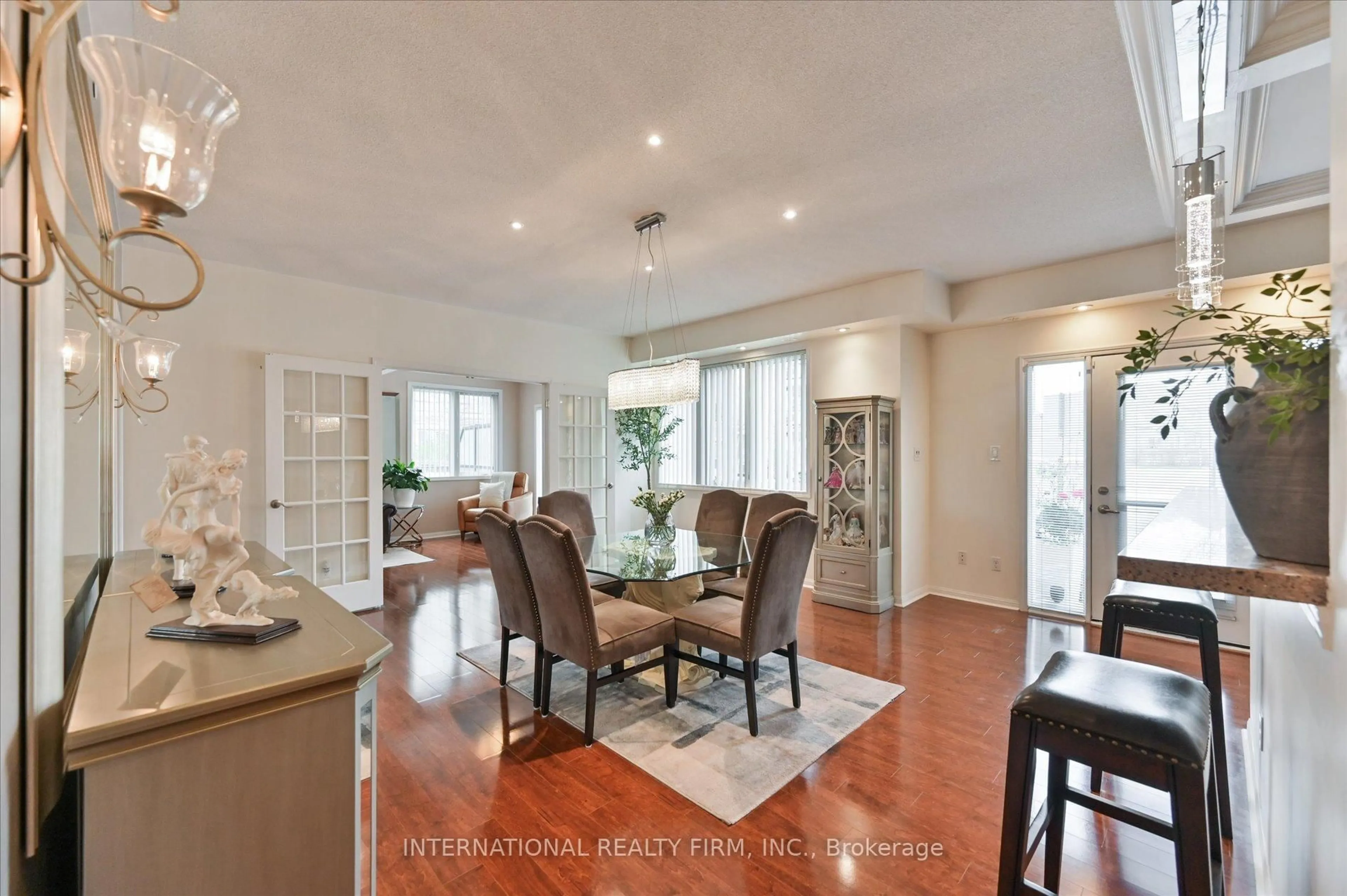 Dining room, unknown for 3075 Thomas St #111, Mississauga Ontario L5M 0M4