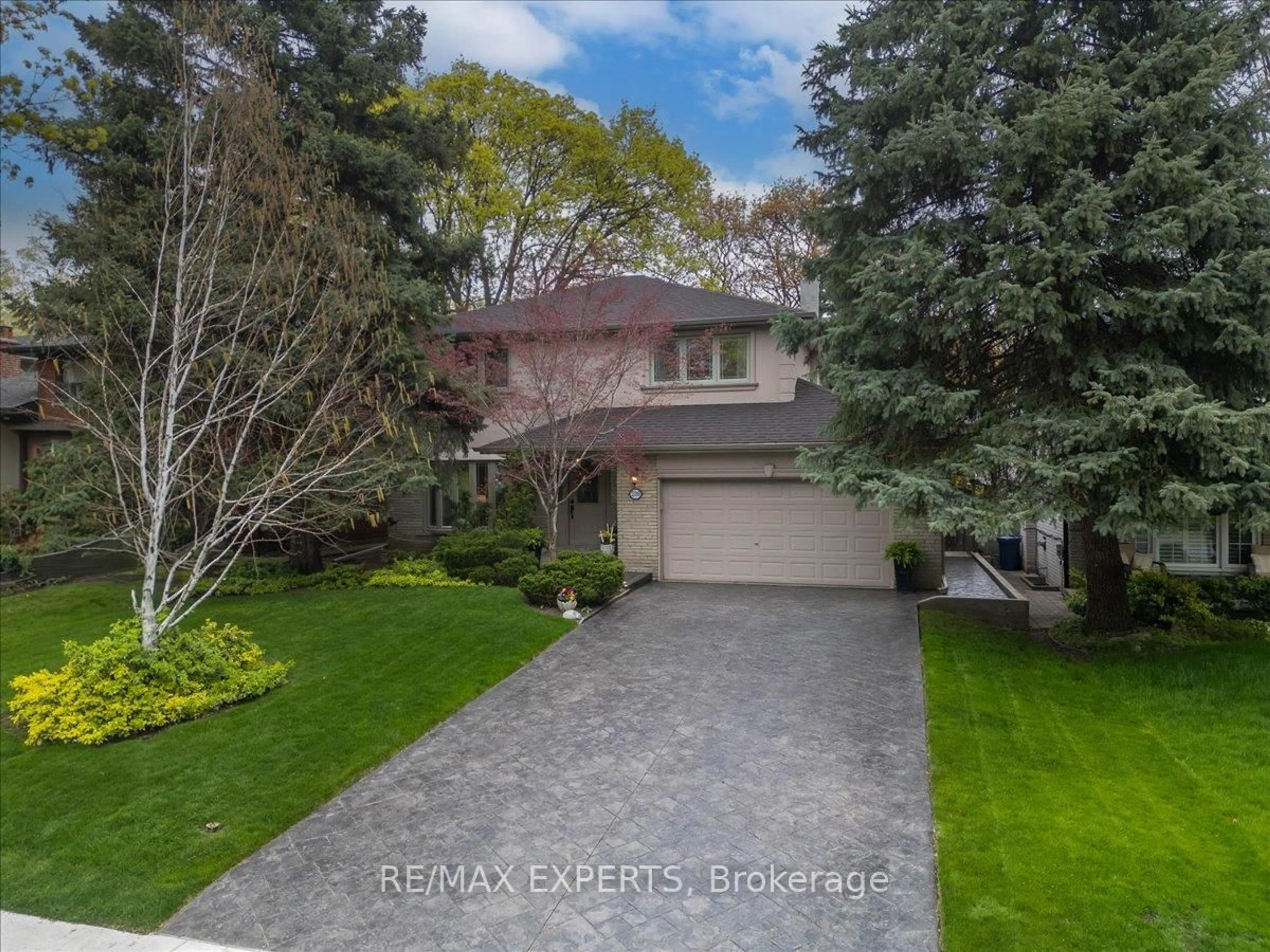 A pic from outside/outdoor area/front of a property/back of a property/a pic from drone, street for 239 Mill Rd, Toronto Ontario M9C 1Y3