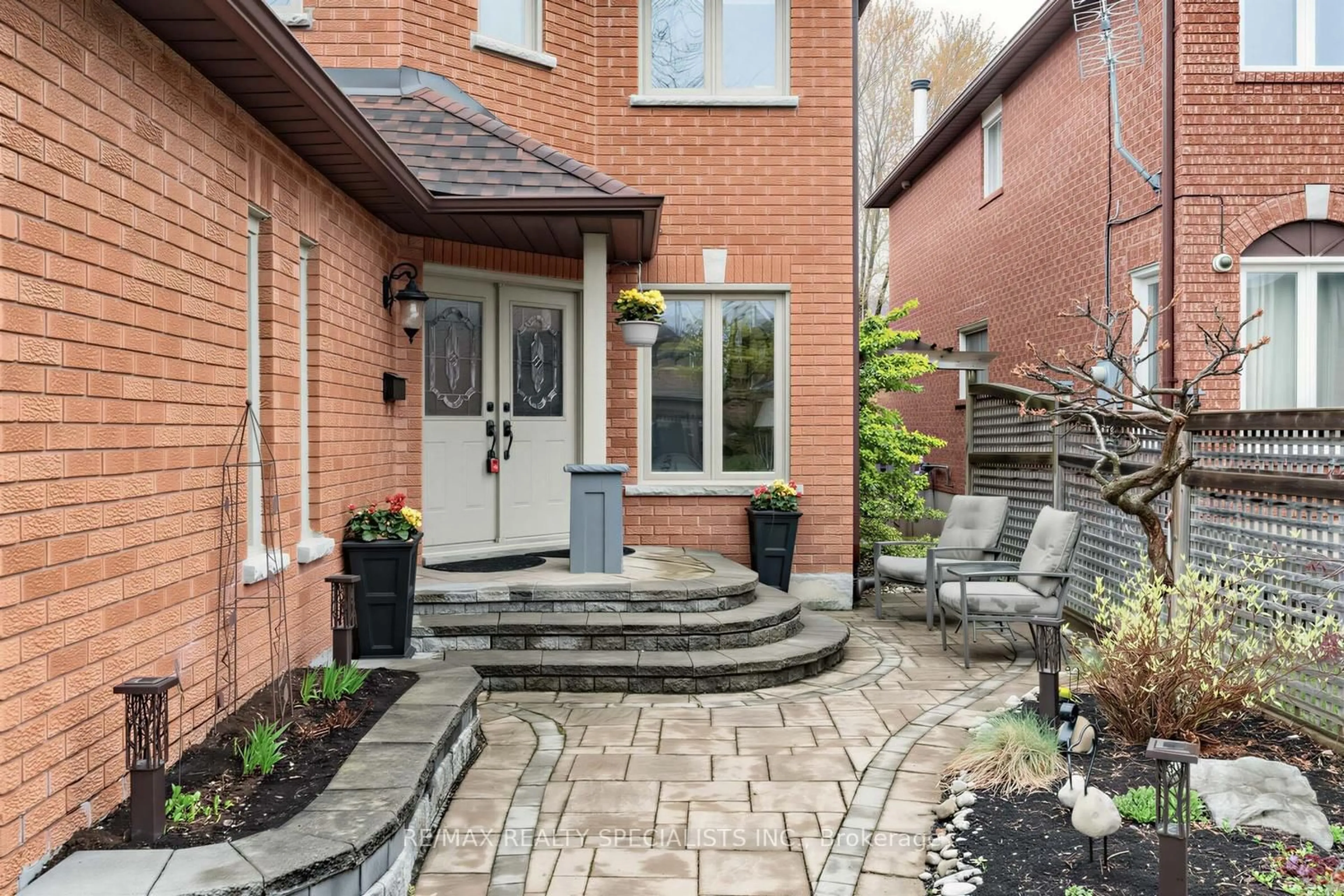 Patio, street for 3519 Pintail Circ, Mississauga Ontario L5N 6C8