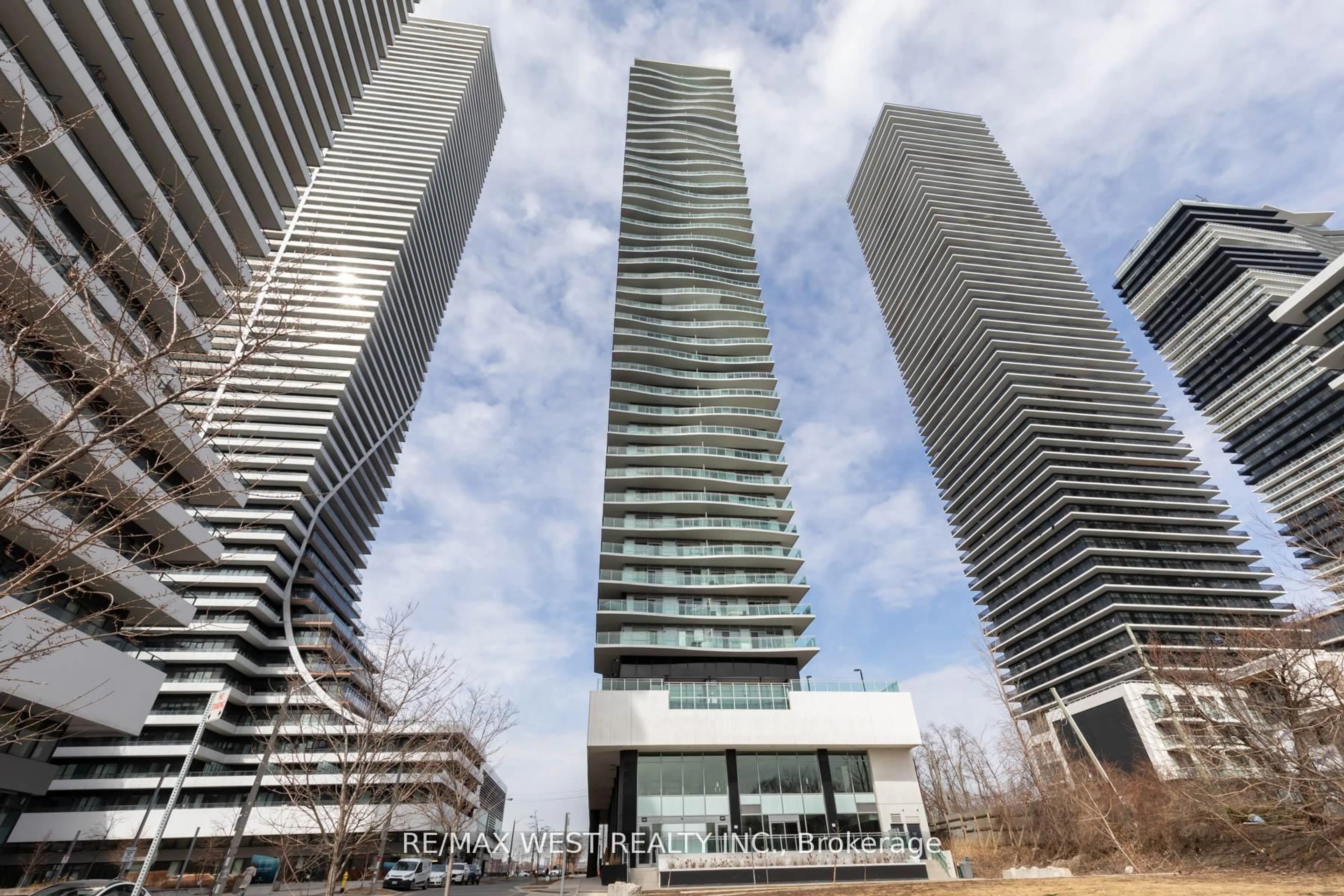 Unknown for 33 Shore Breeze Dr #802, Toronto Ontario M8V 1A1