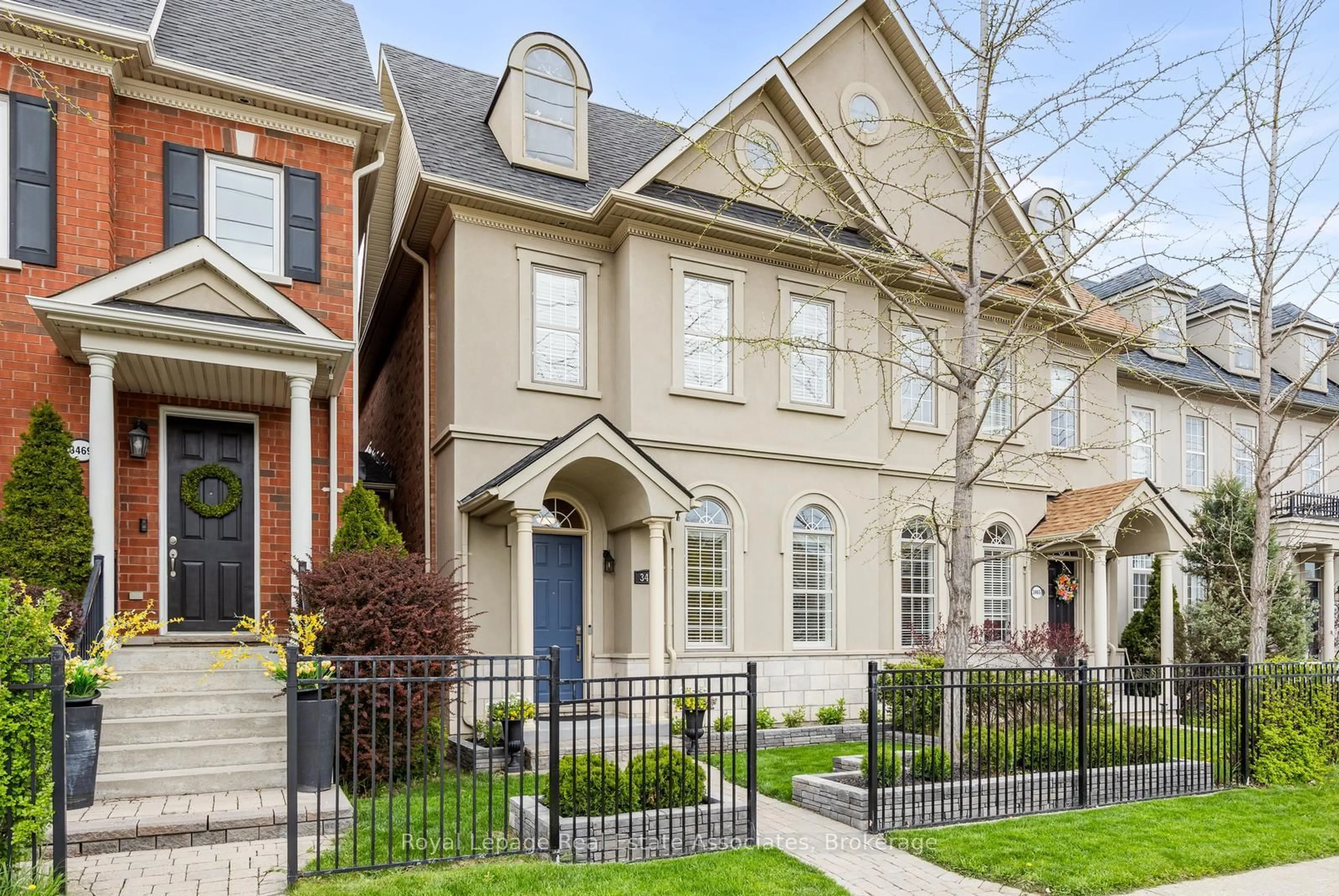 Home with brick exterior material, street for 3467 Eglinton Ave, Mississauga Ontario L5M 7T7