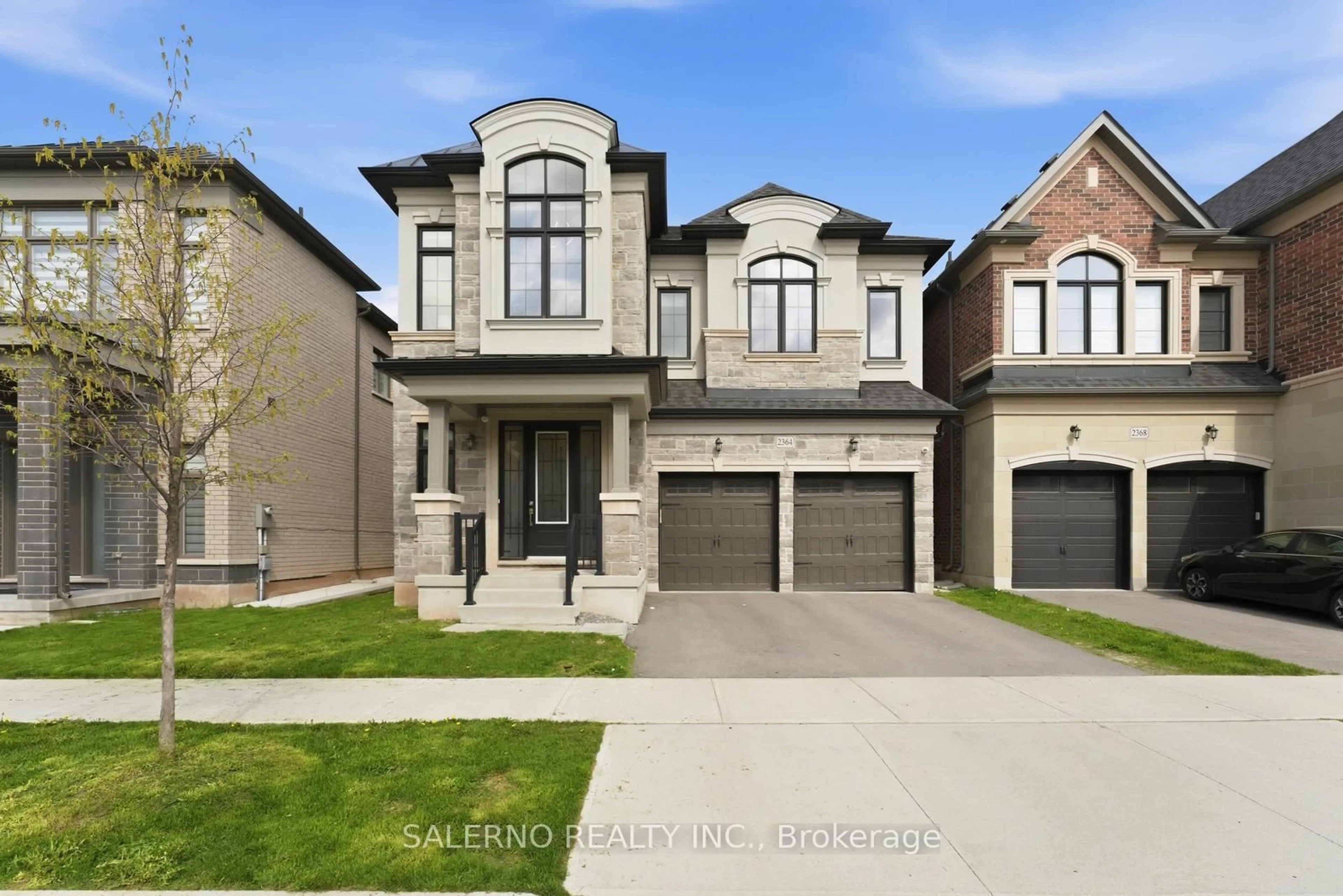 Home with brick exterior material, street for 2364 Irene Cres, Oakville Ontario L6M 5M3