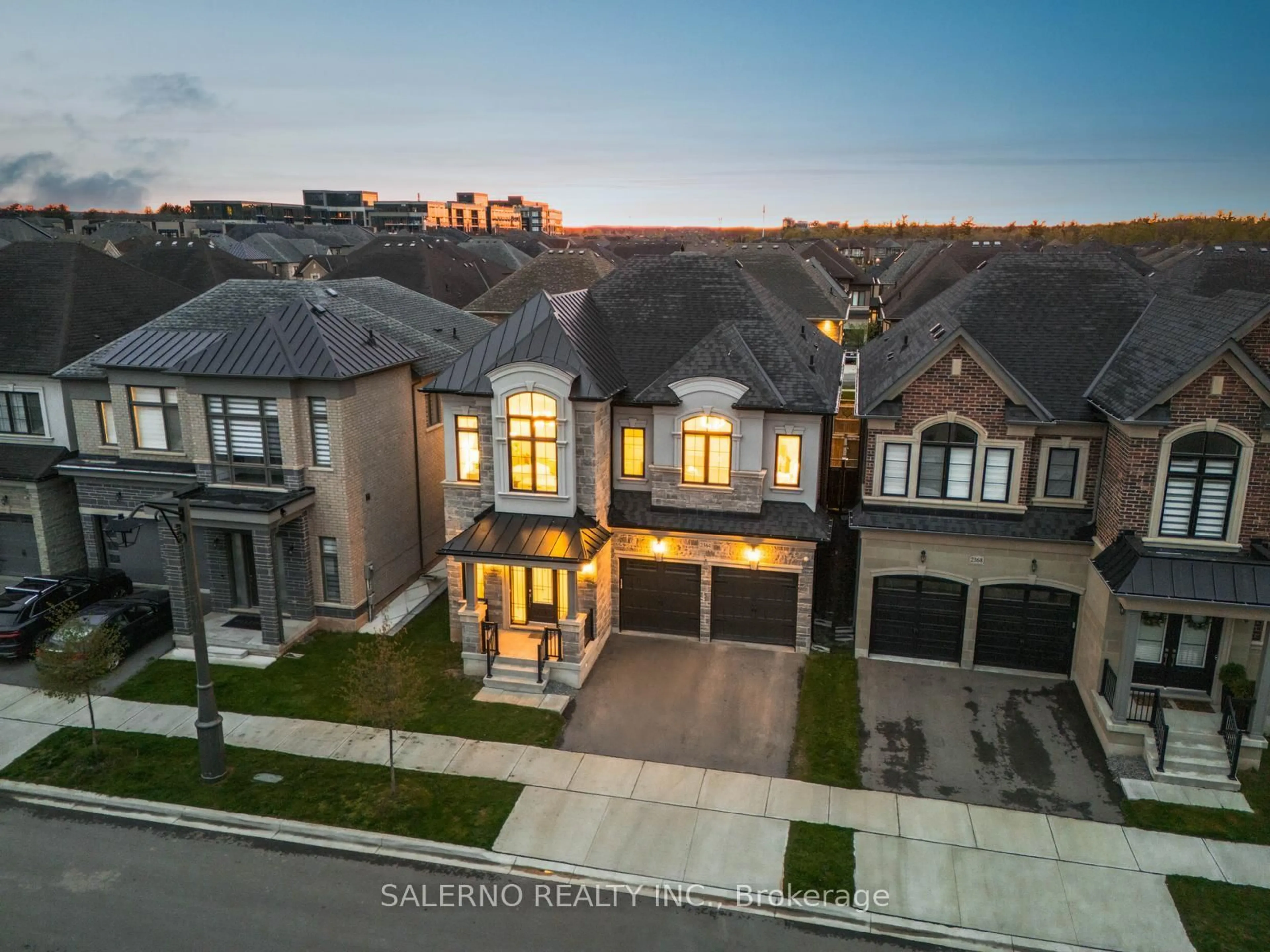 A pic from outside/outdoor area/front of a property/back of a property/a pic from drone, street for 2364 Irene Cres, Oakville Ontario L6M 5M3