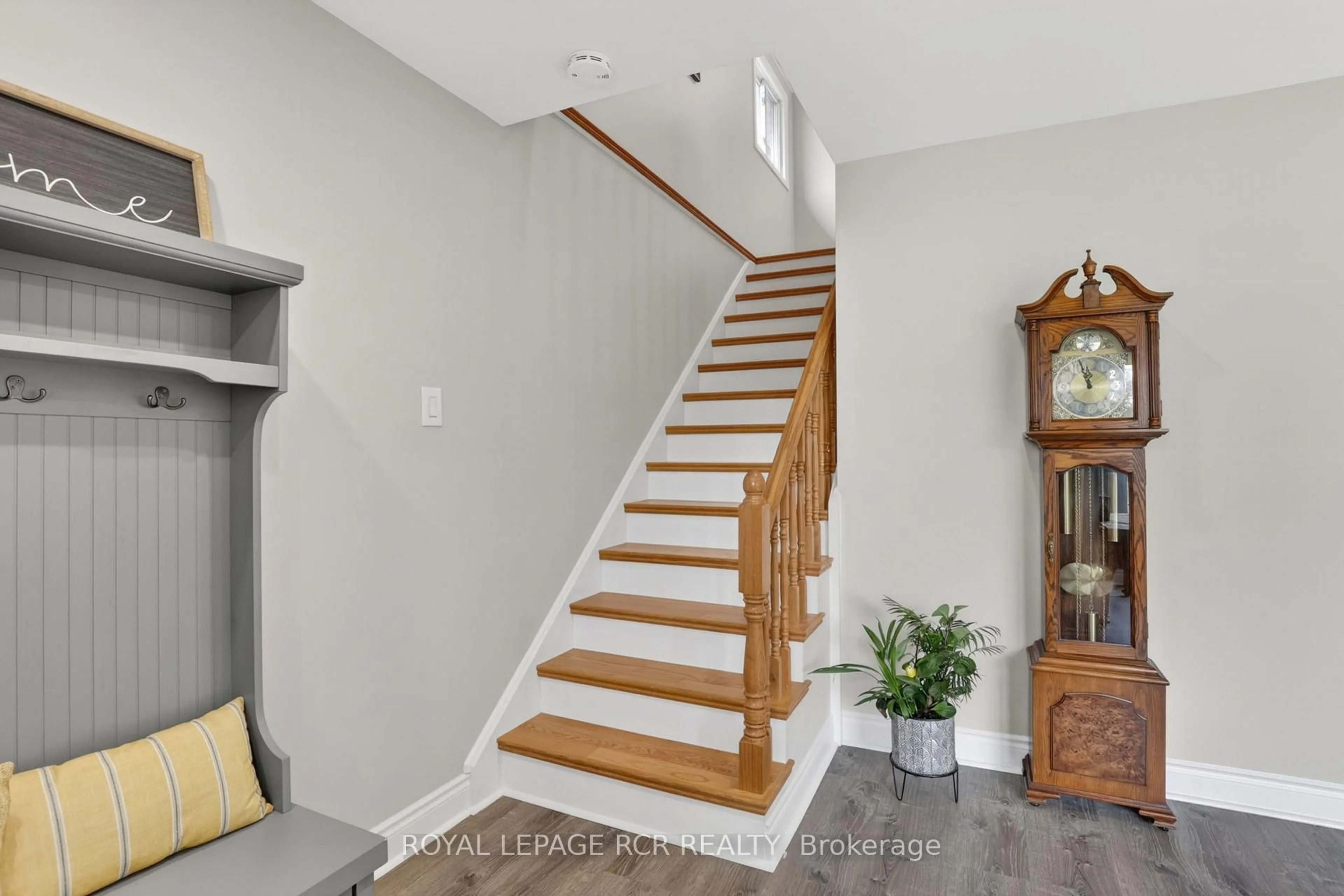 Unknown for 53 Carlton Dr, Orangeville Ontario L9W 2X8