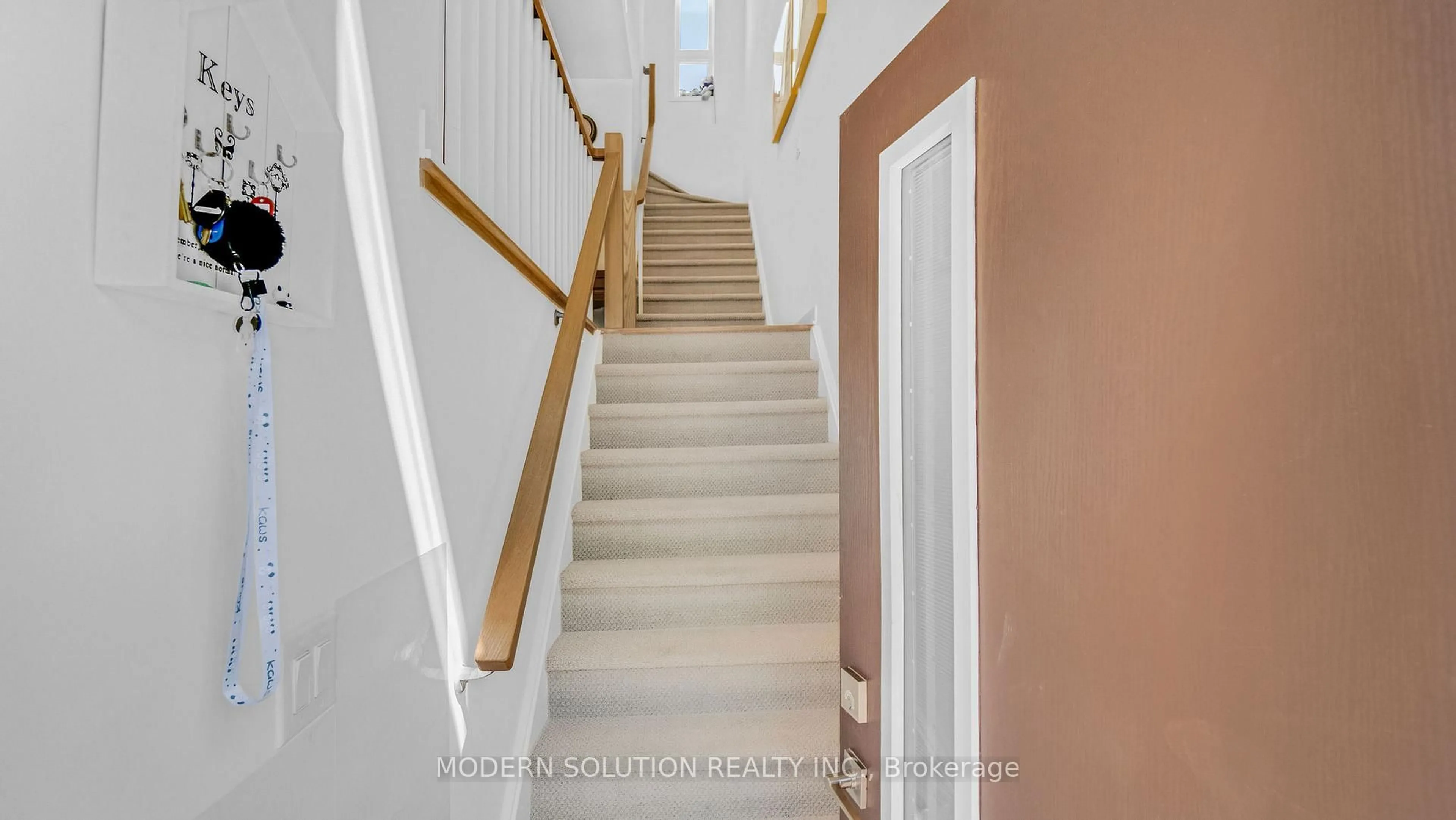 Stairs for 155 Canon Jackson Dr #208, Toronto Ontario M6M 0E1