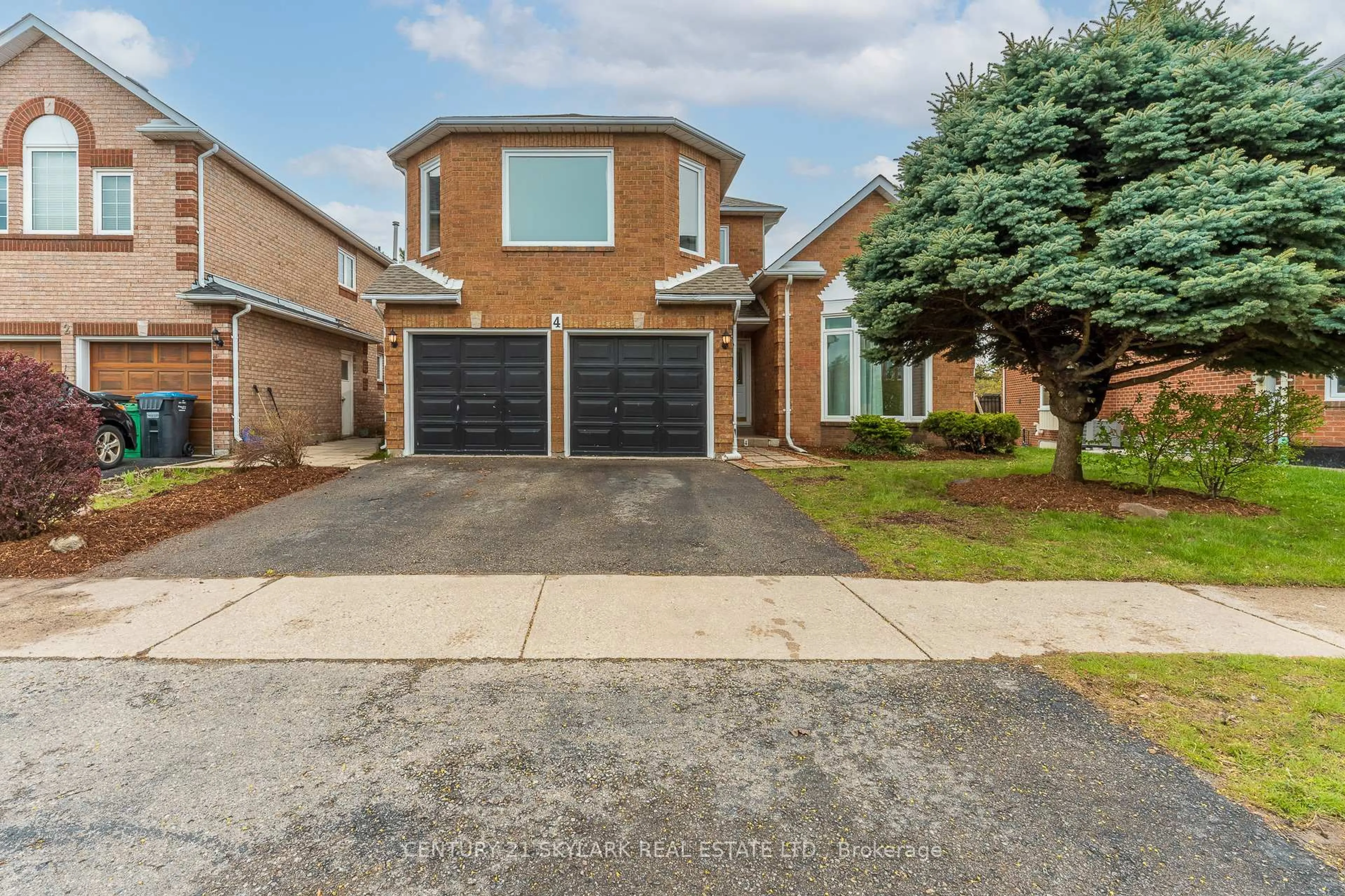 Home with brick exterior material, street for 4 Leeward Dr, Brampton Ontario L6S 5V6