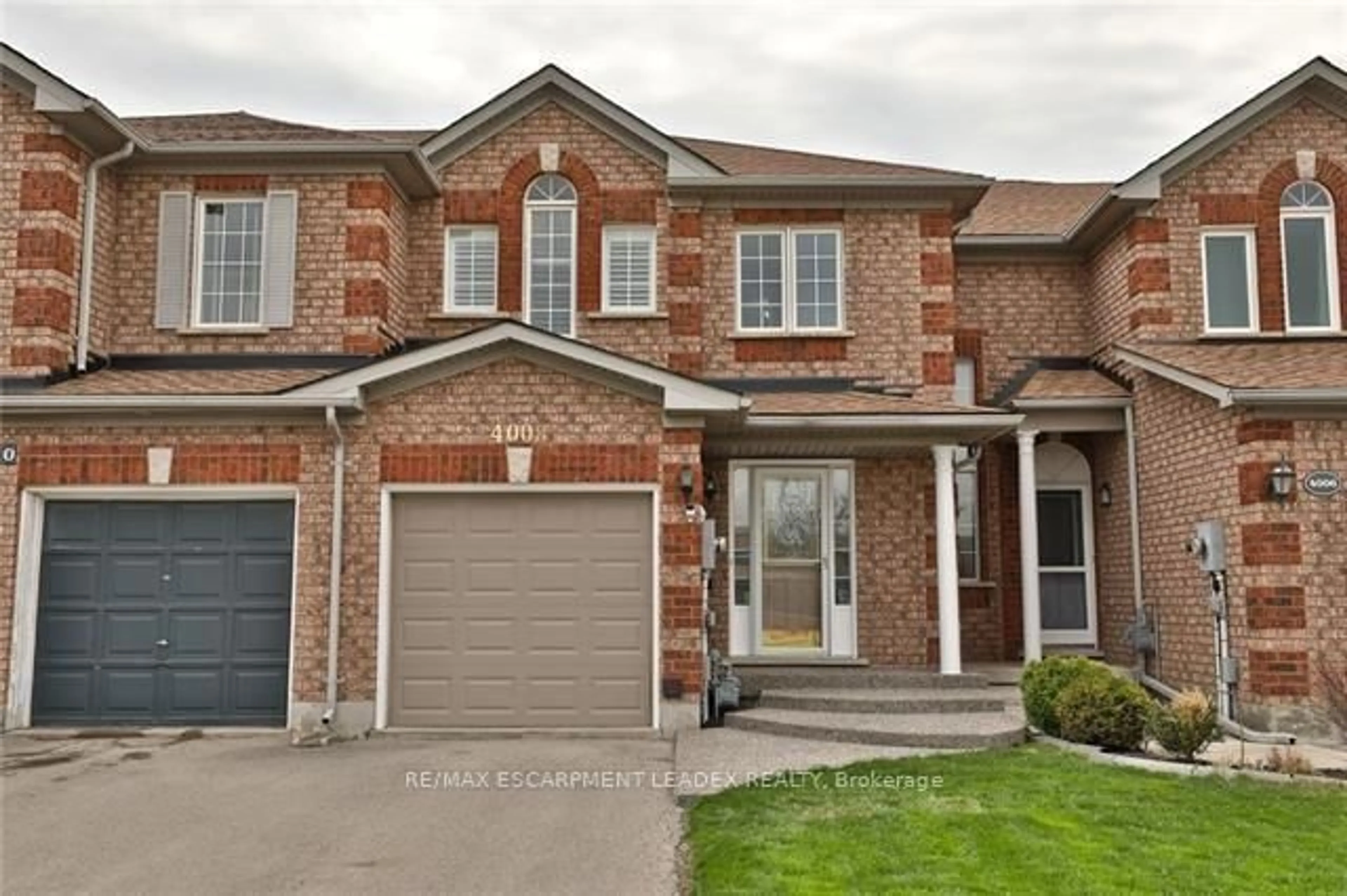 Home with brick exterior material, street for 4008 Berton Ave, Burlington Ontario L7M 4M6