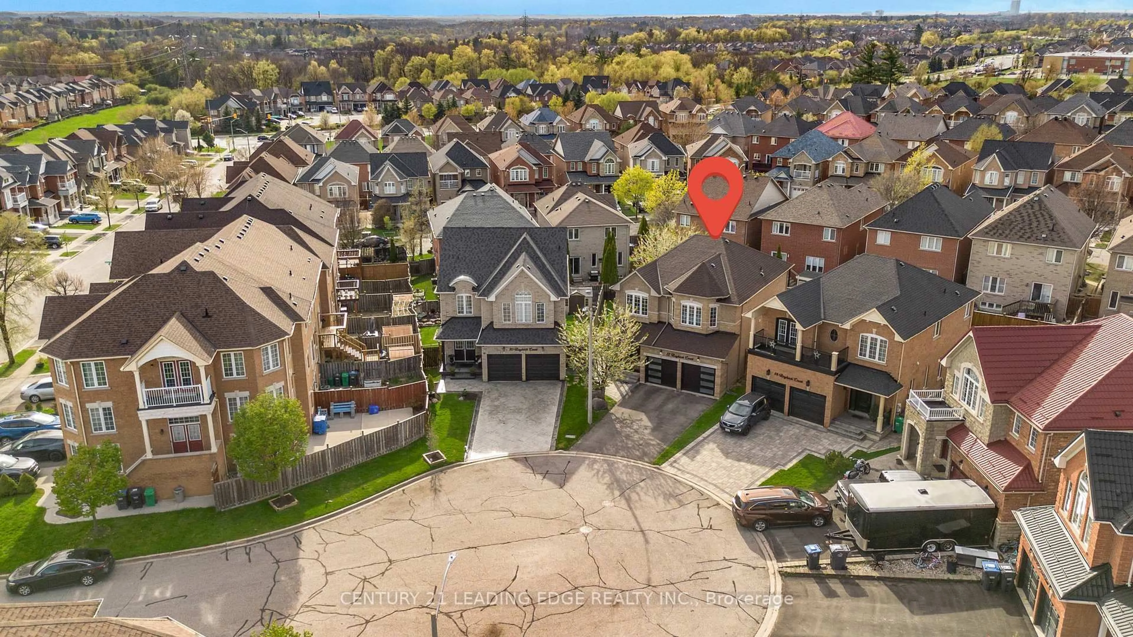 A pic from outside/outdoor area/front of a property/back of a property/a pic from drone, street for 12 Raybeck Crt, Brampton Ontario L6Y 0K1
