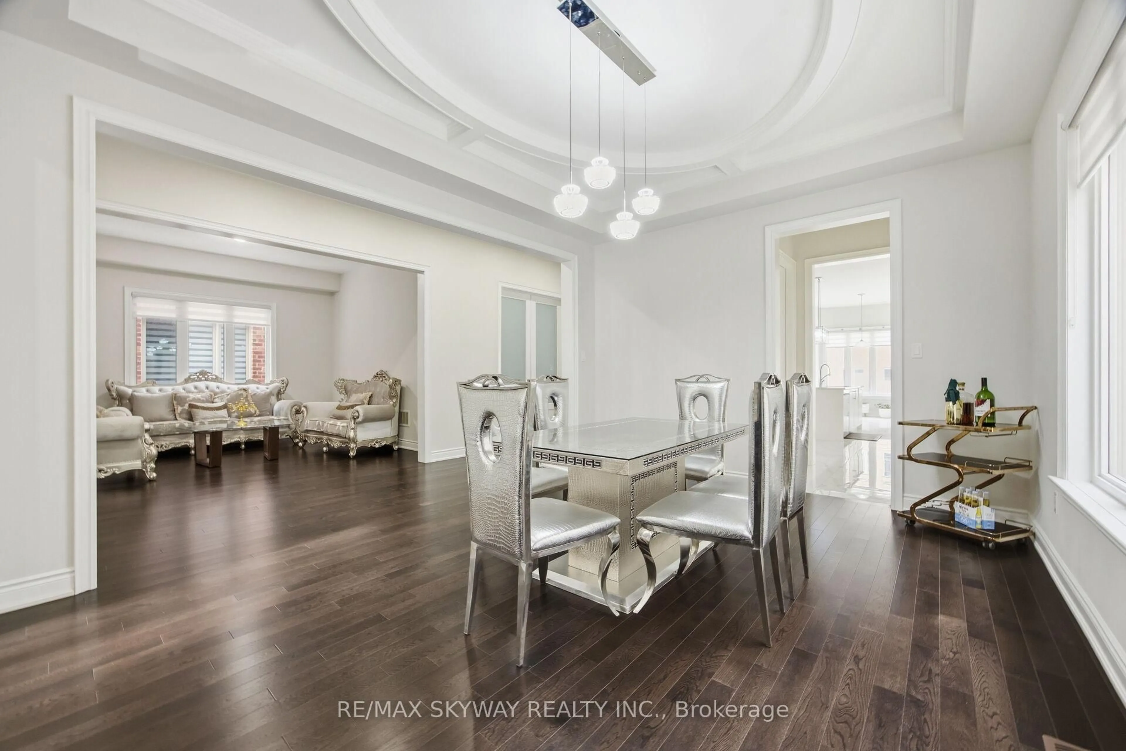 Dining room, unknown for 22 Tamworth Crt, Brampton Ontario L6Y 4S4
