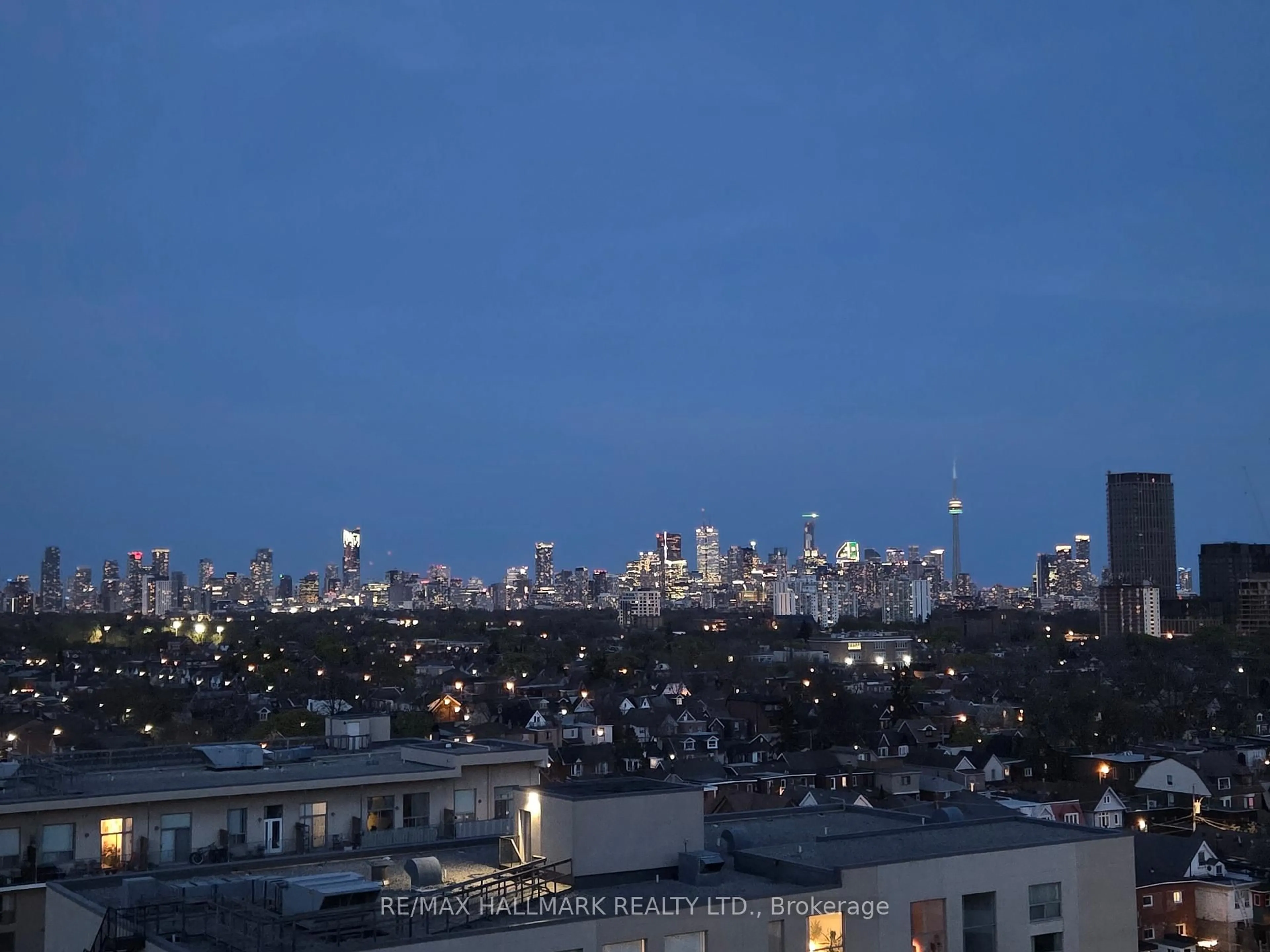 A pic of a room for 812 Lansdowne Ave #1119, Toronto Ontario M6H 4K5
