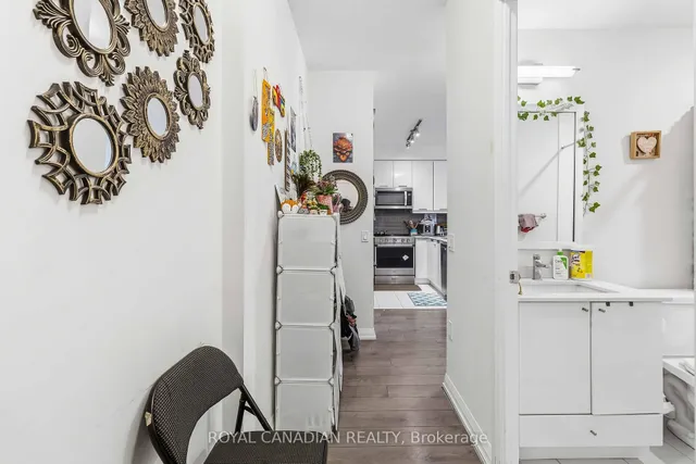 65 Watergarden Dr #1501, Mississauga 4