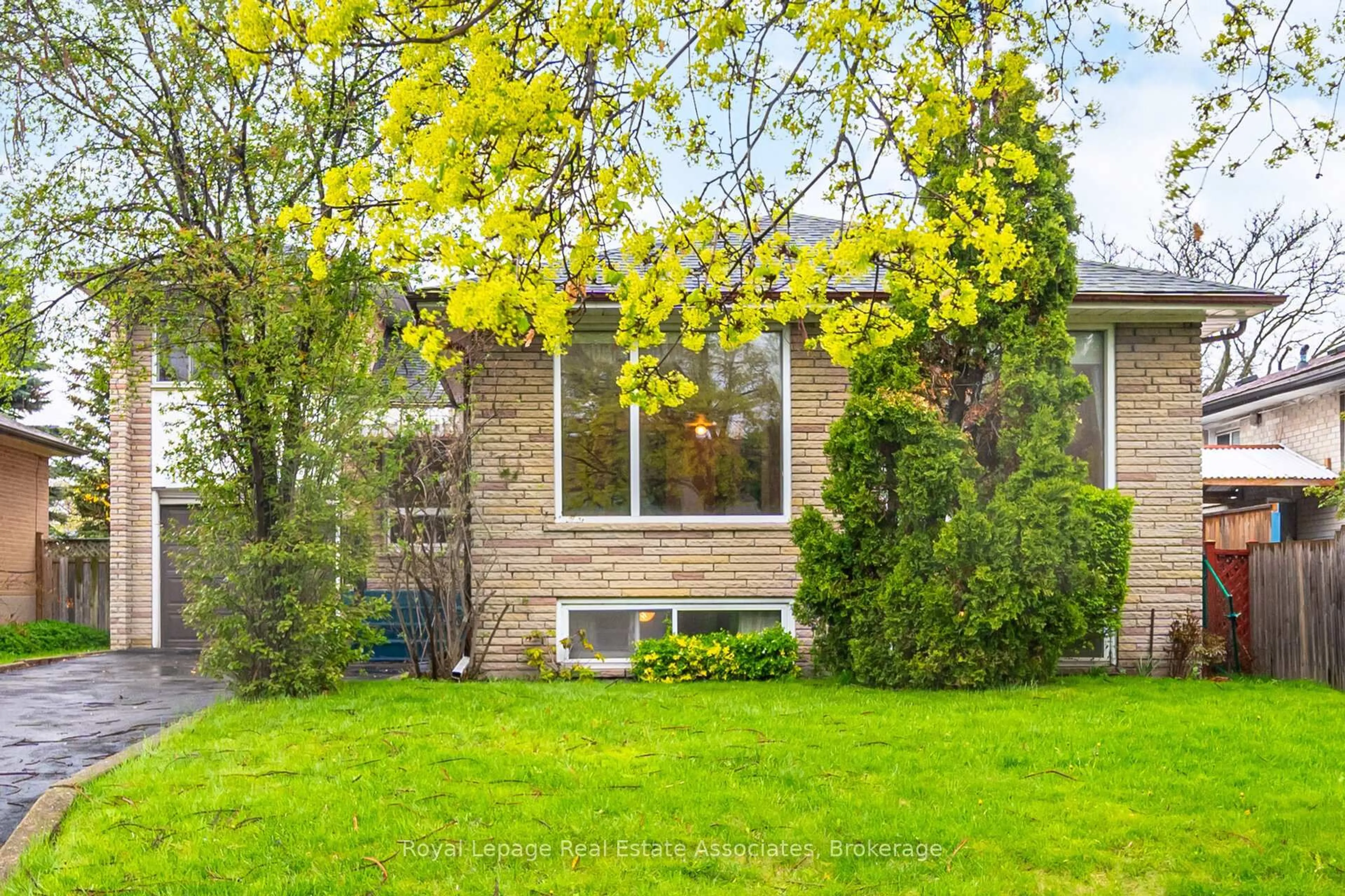 Unknown for 193 Kingsview Blvd, Toronto Ontario M9R 1V7