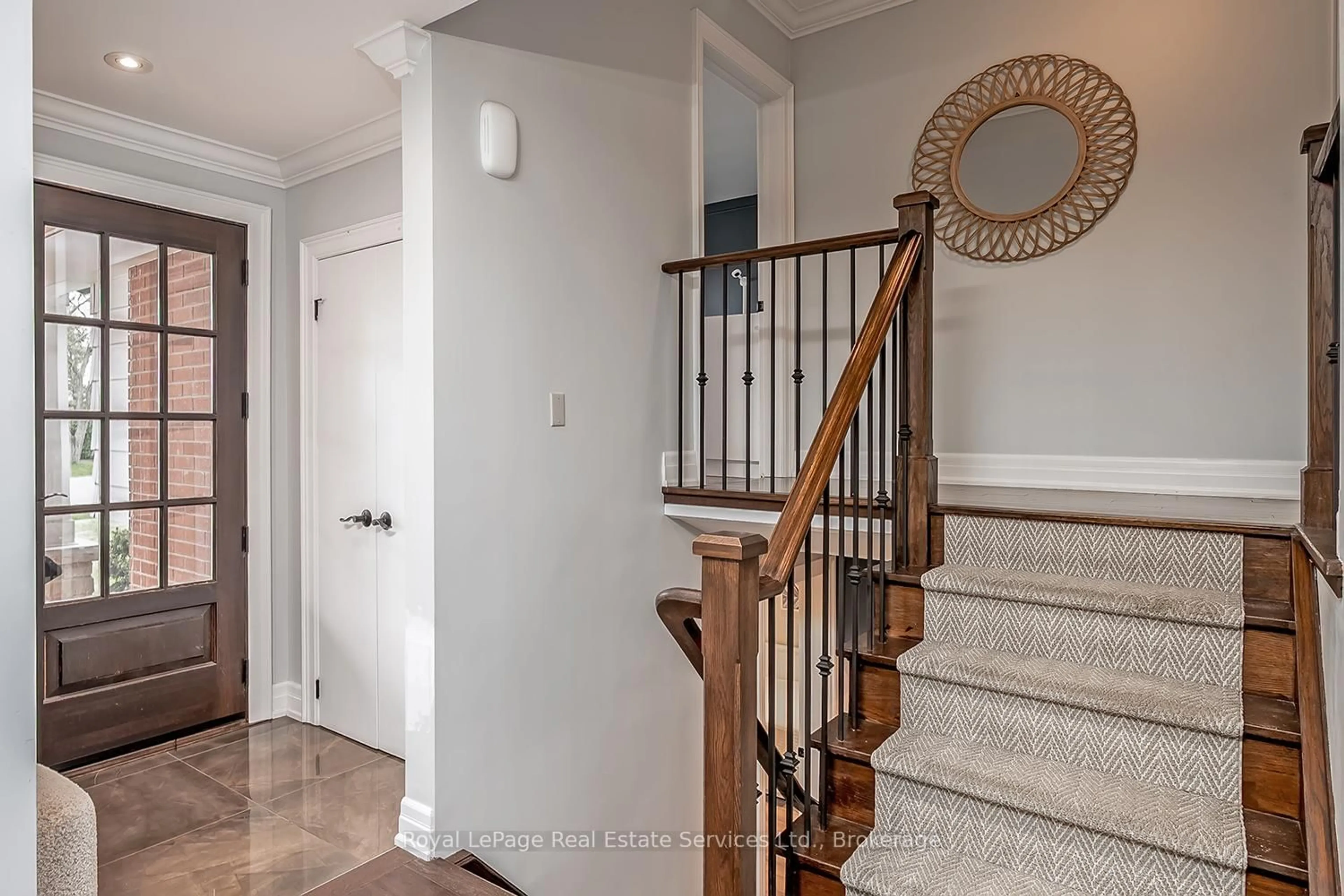 Unknown for 457 Sandlewood Dr, Oakville Ontario L6L 3S3