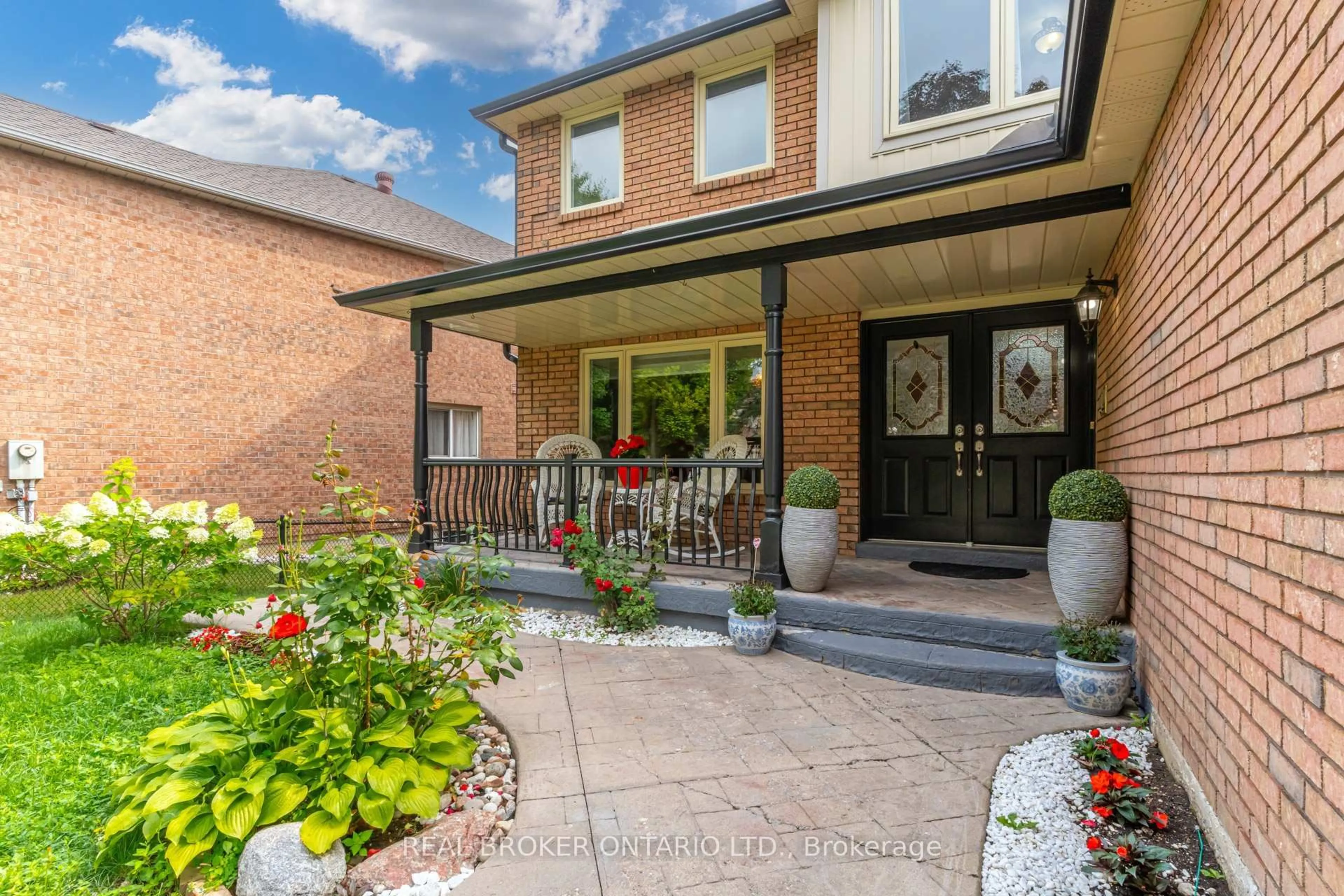 Home with brick exterior material, street for 87 Taylorwood Ave, Caledon Ontario L7E 1J6